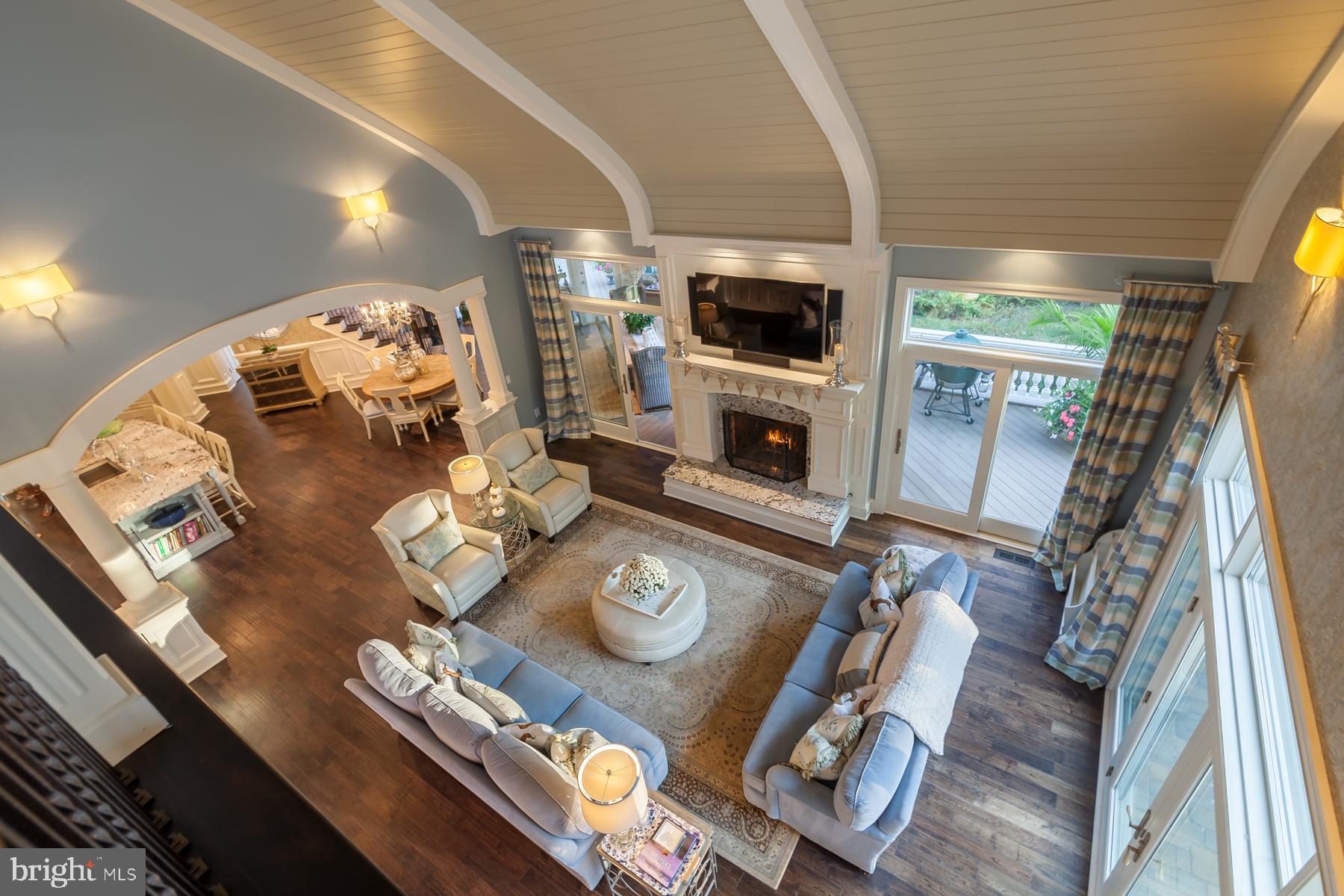 WOLFE POINTE - Residential