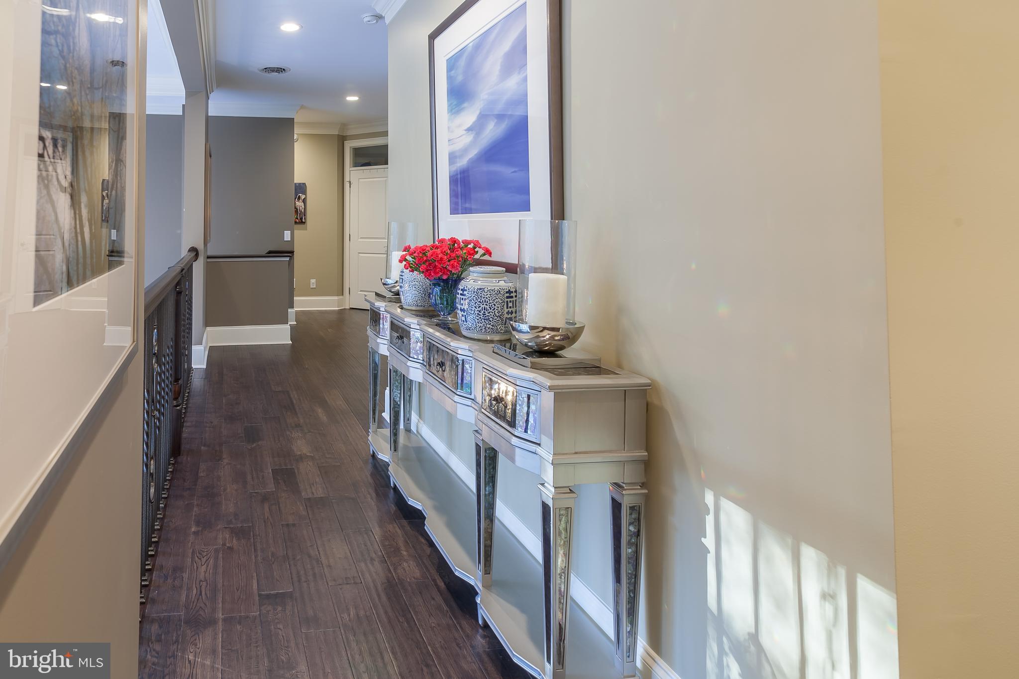 WOLFE POINTE - Residential