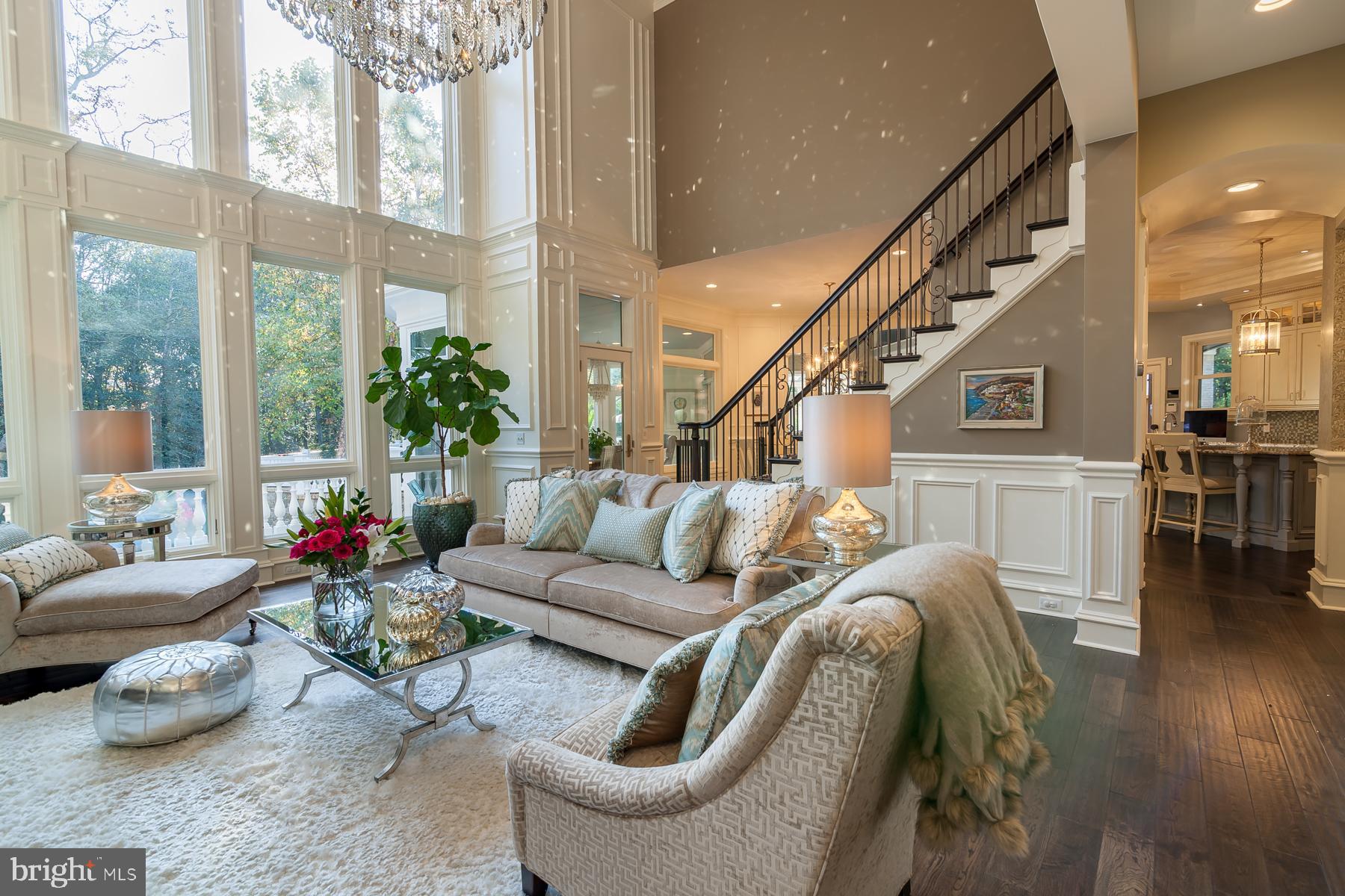 WOLFE POINTE - Residential