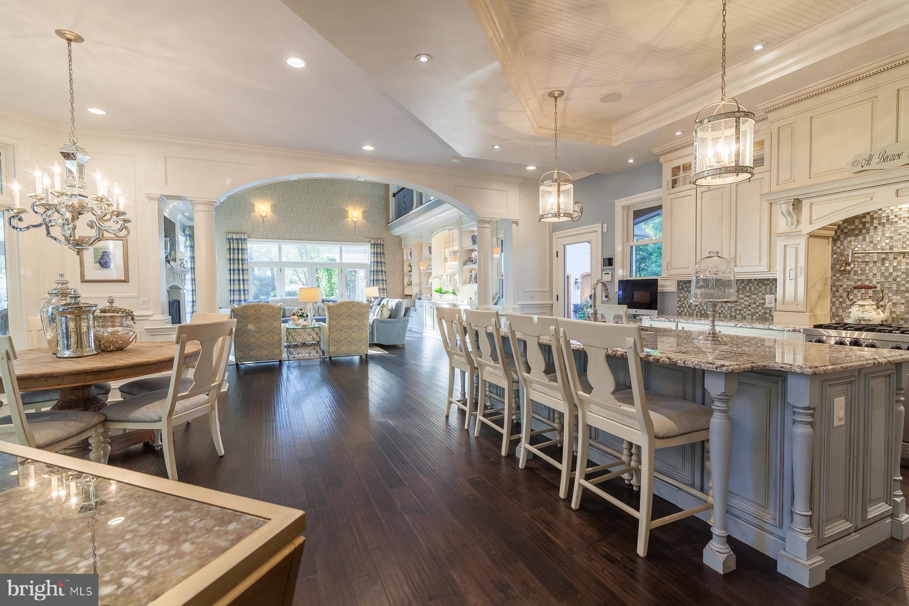 WOLFE POINTE - Residential