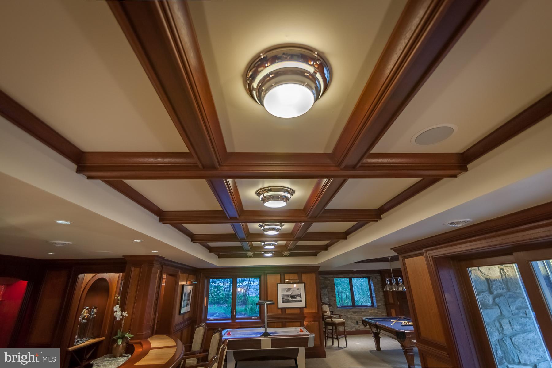 WOLFE POINTE - Residential