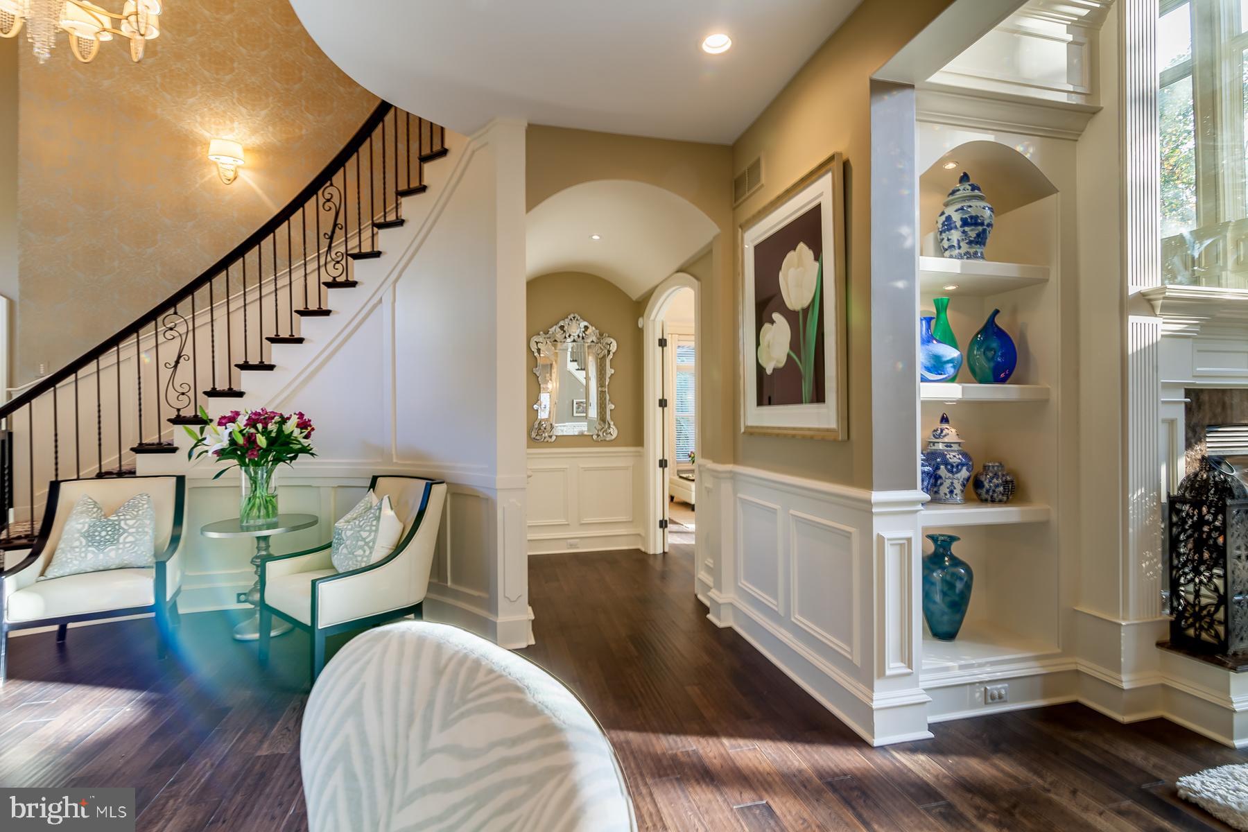 WOLFE POINTE - Residential