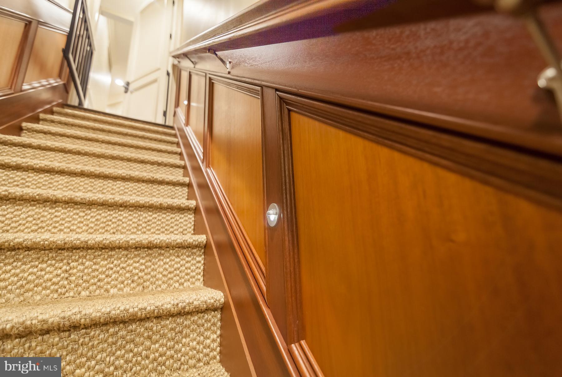 WOLFE POINTE - Residential