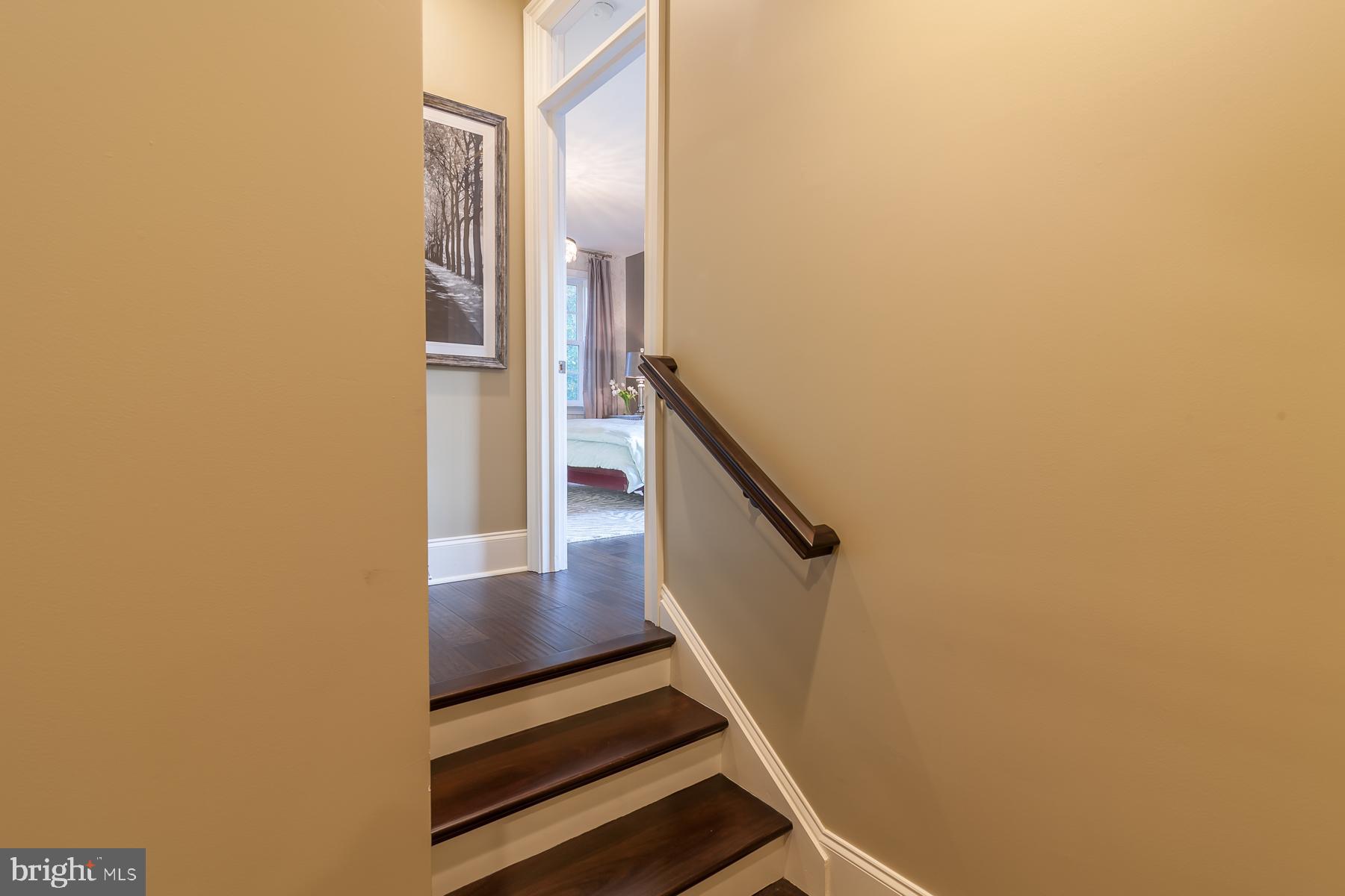 WOLFE POINTE - Residential