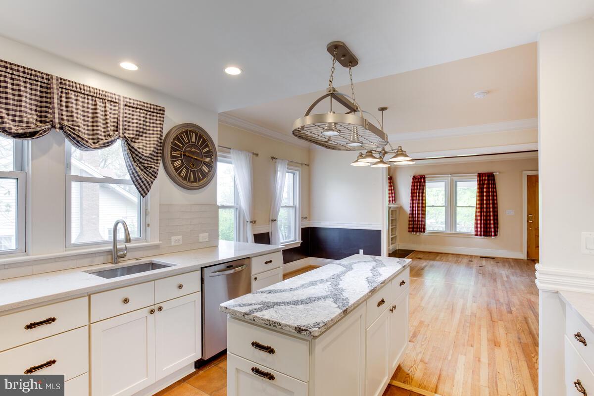 WEST RIVERDALE - Residential