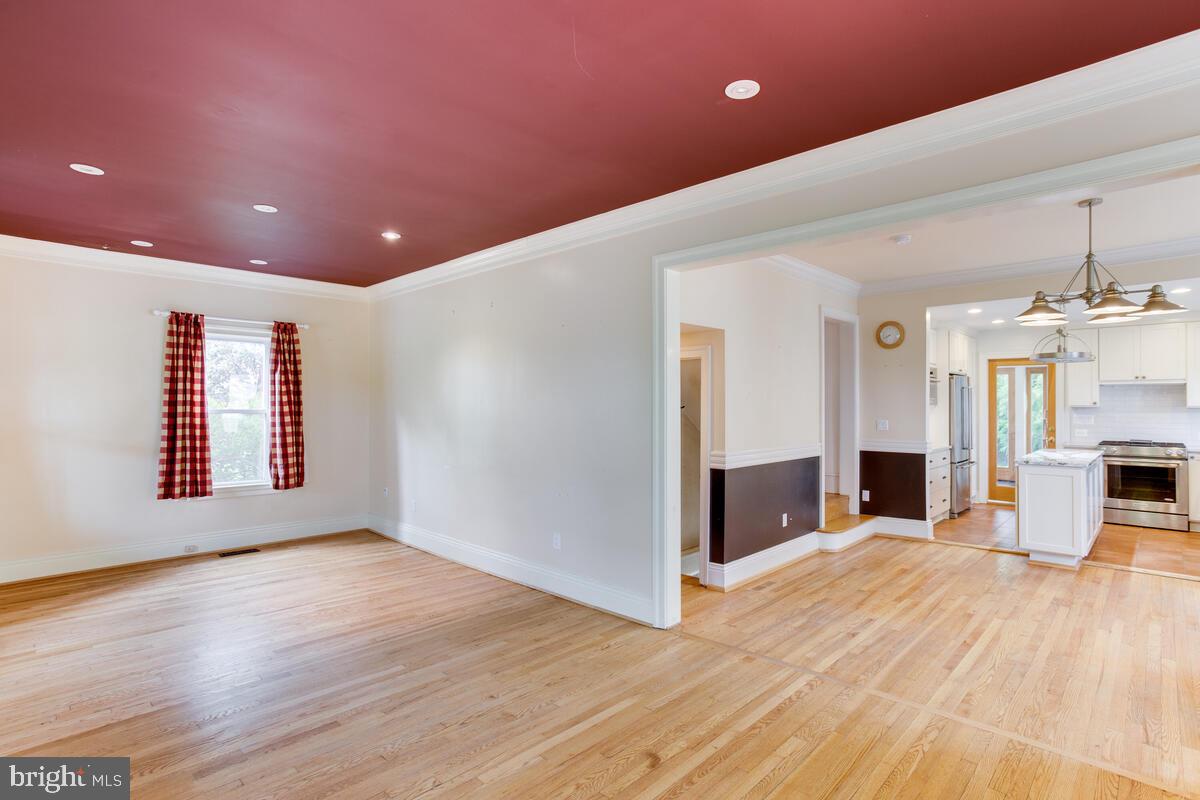 WEST RIVERDALE - Residential