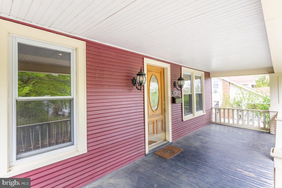 WEST RIVERDALE - Residential