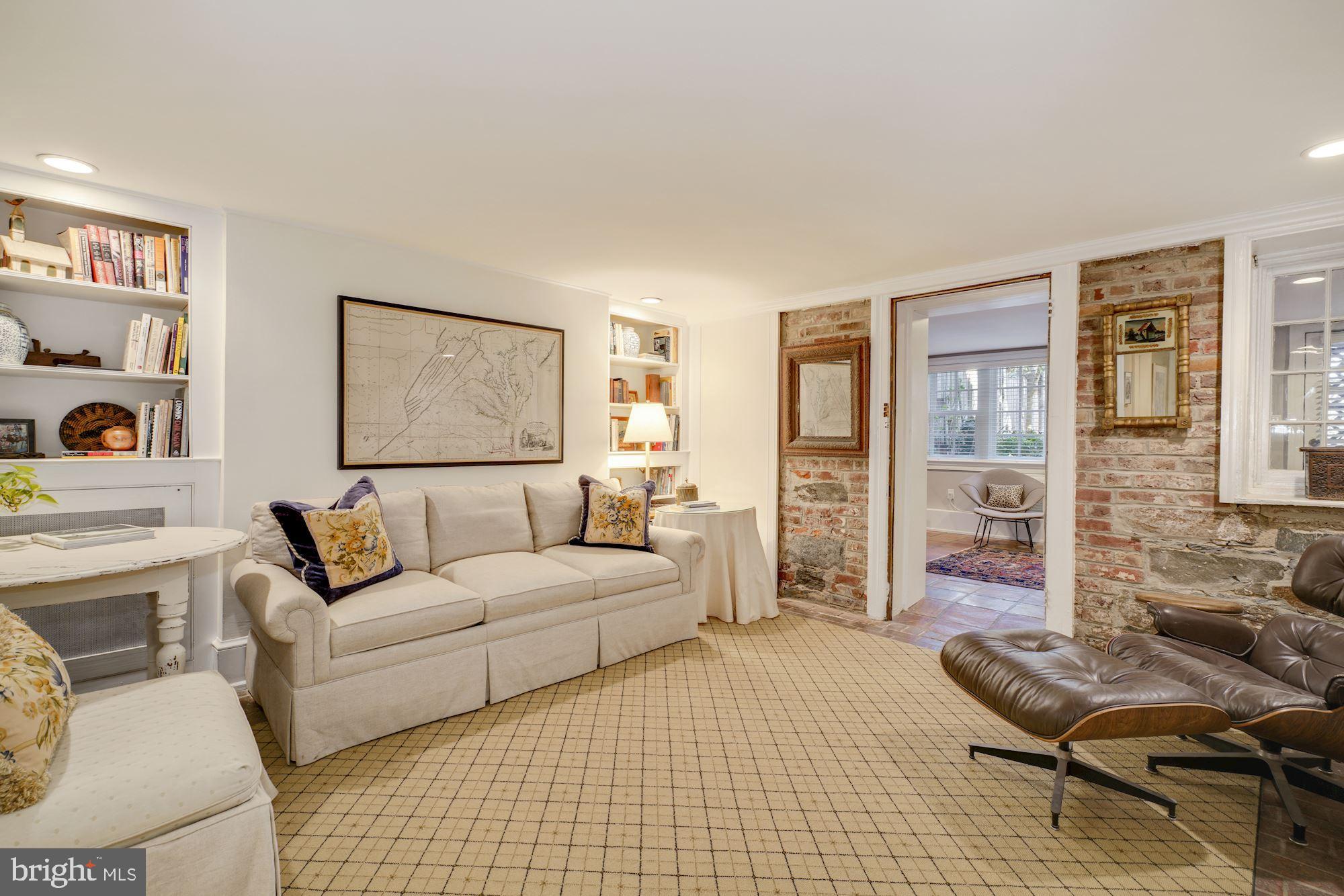 GEORGETOWN - Residential