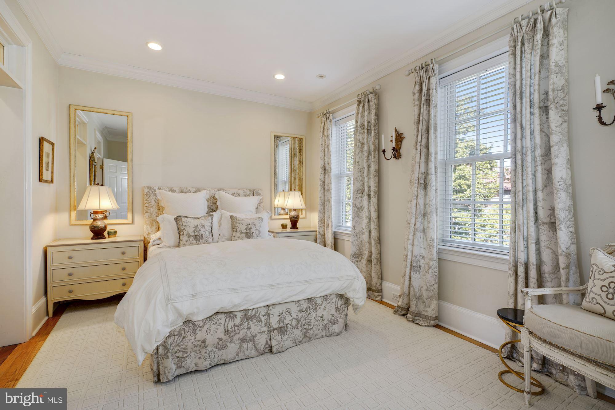 GEORGETOWN - Residential