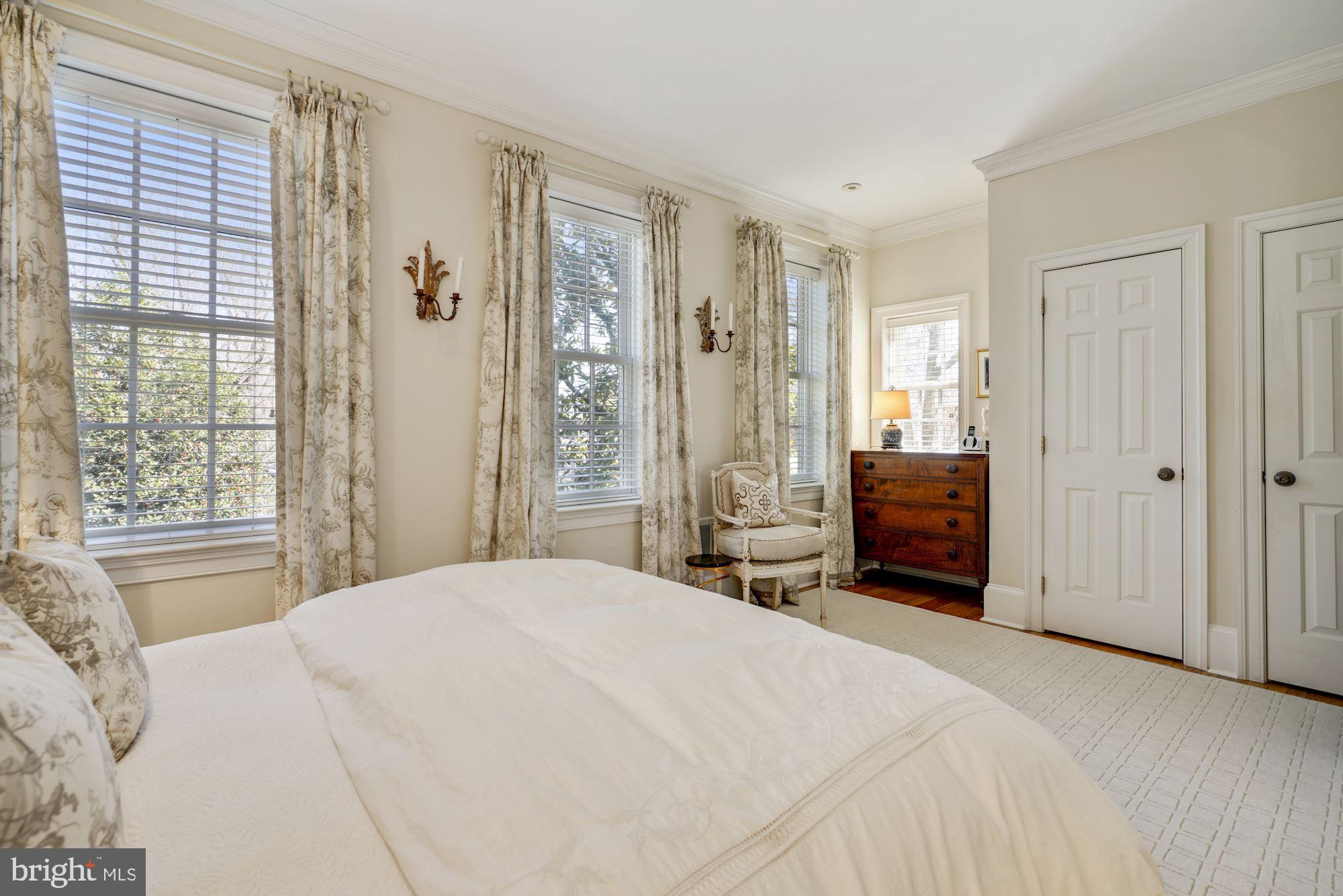 GEORGETOWN - Residential