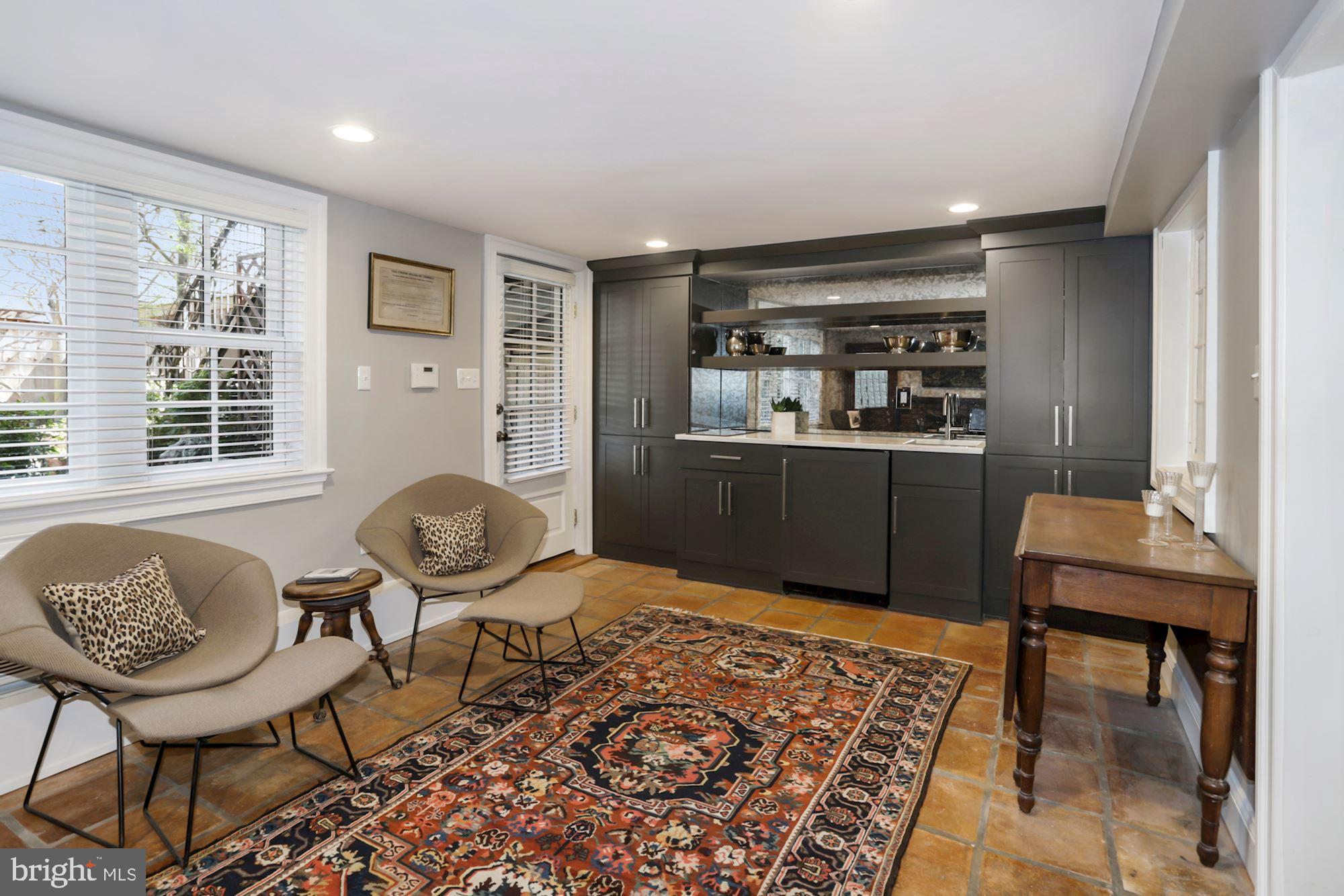 GEORGETOWN - Residential