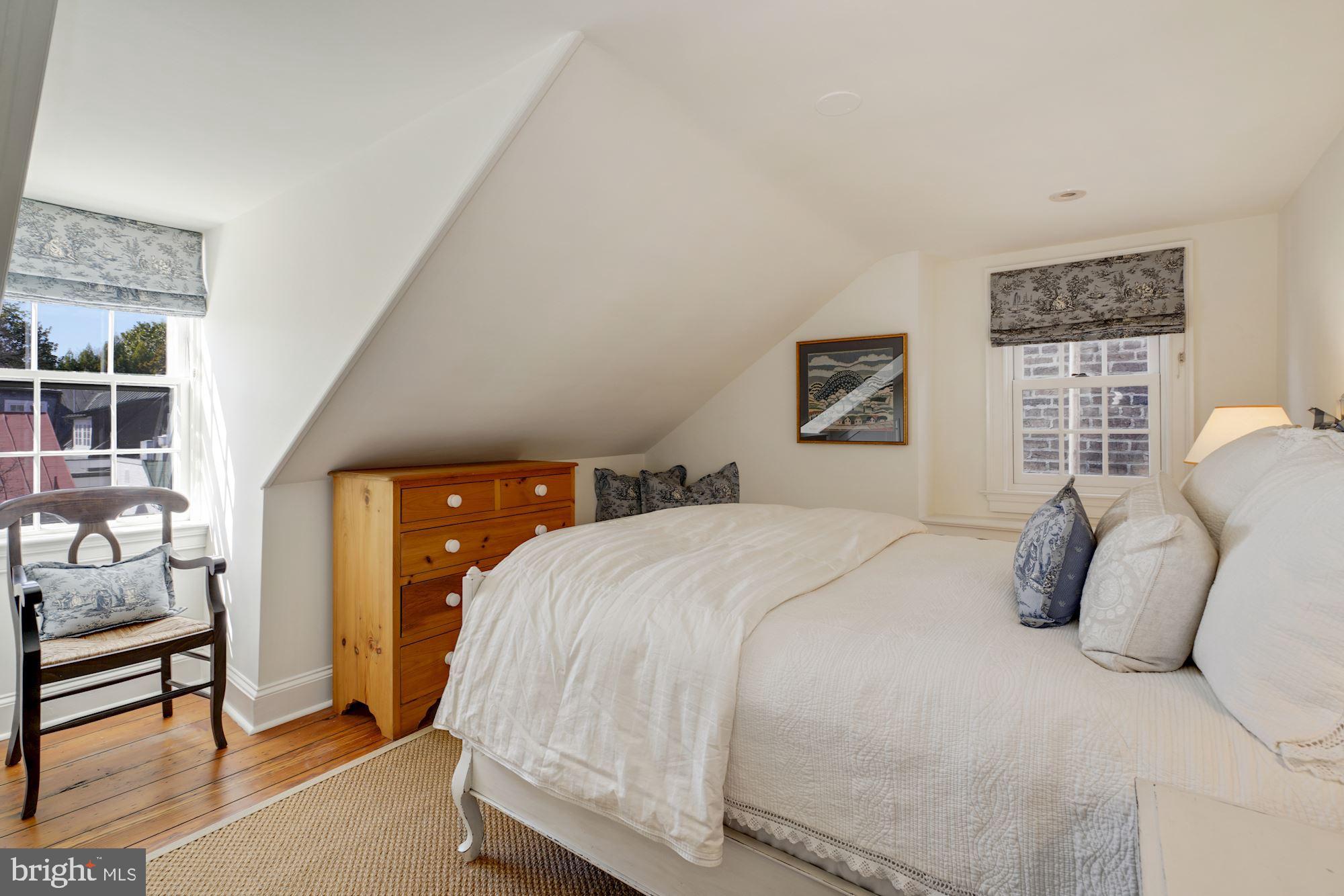 GEORGETOWN - Residential
