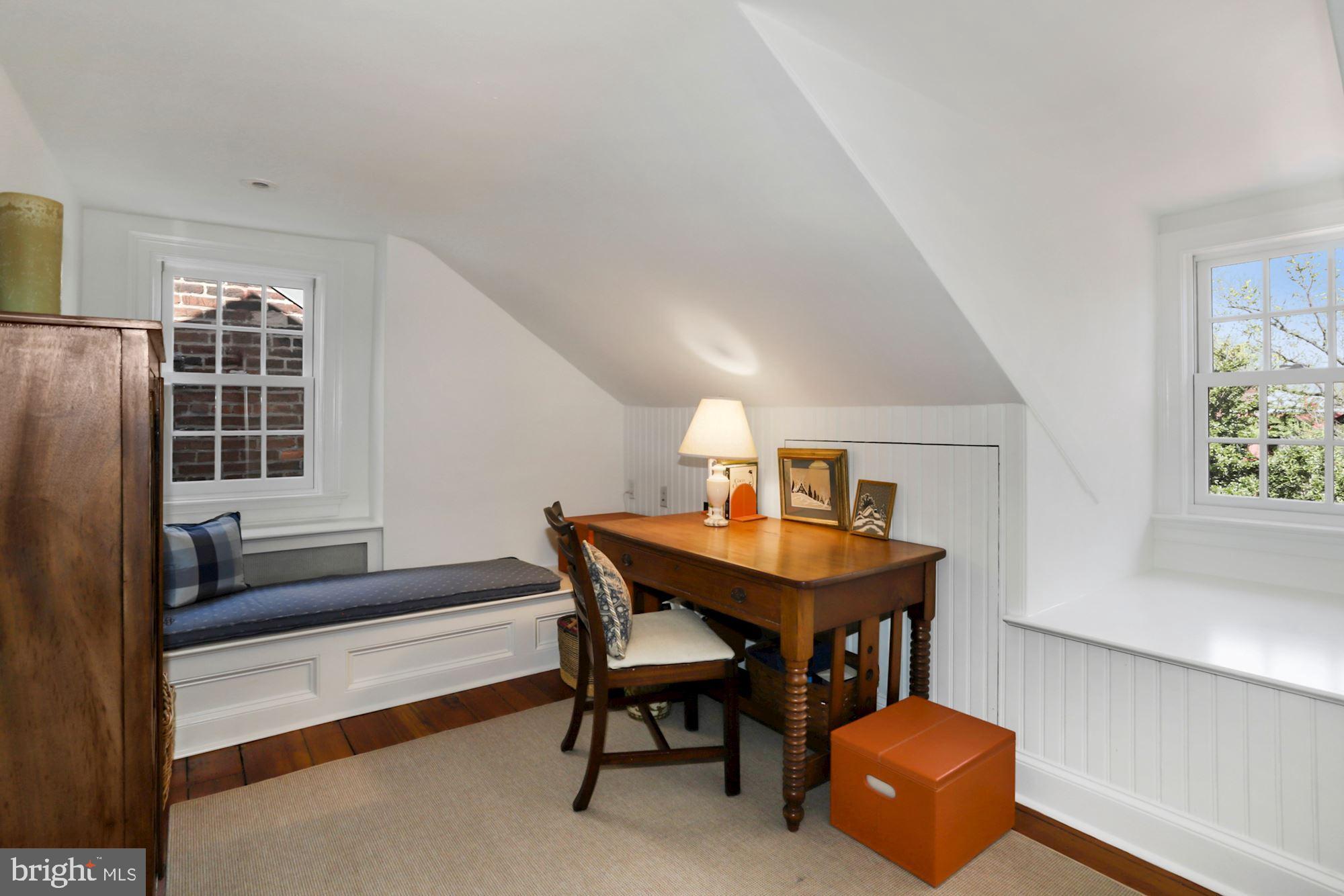 GEORGETOWN - Residential