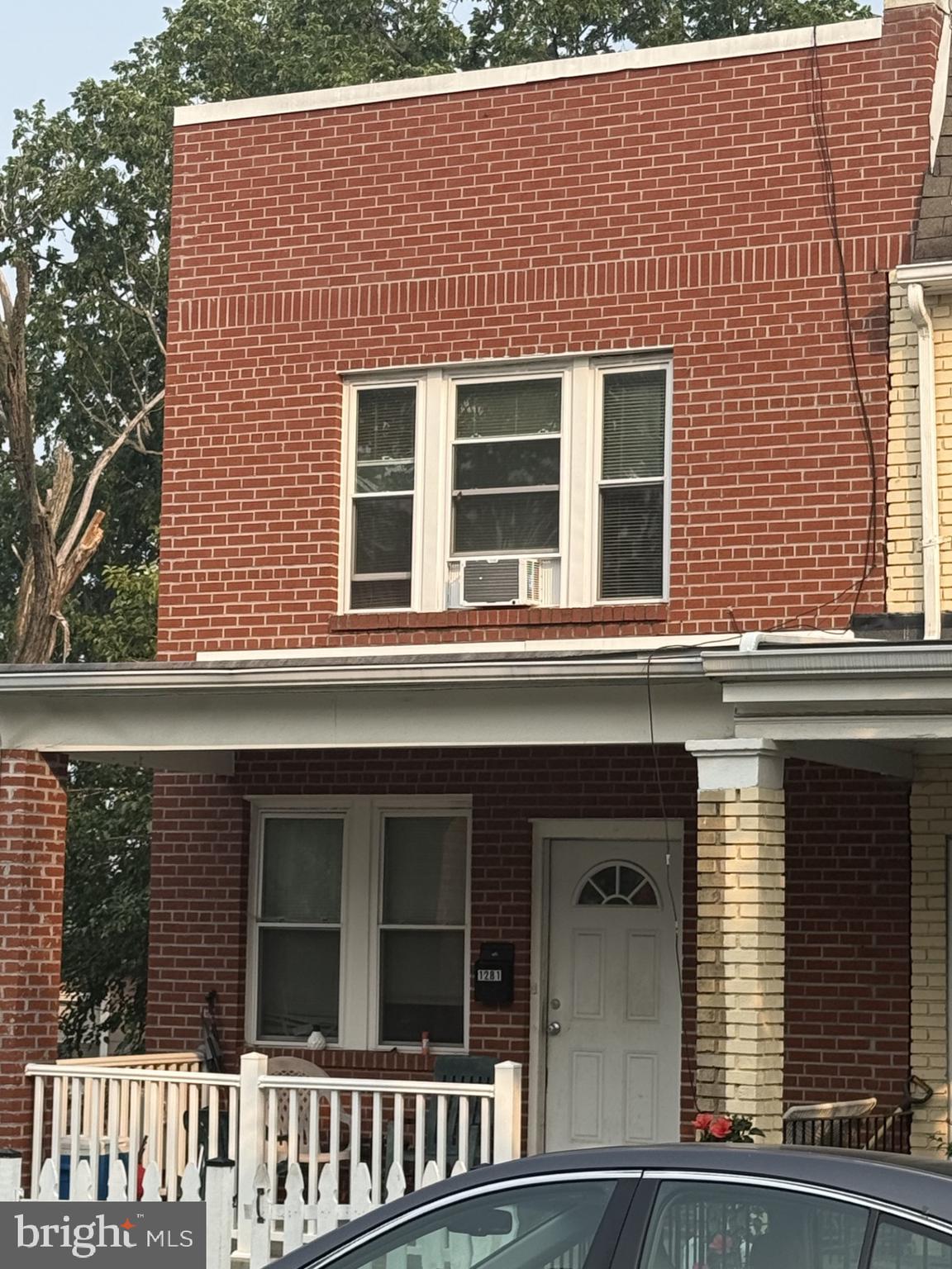 1281 PENN STREET NE