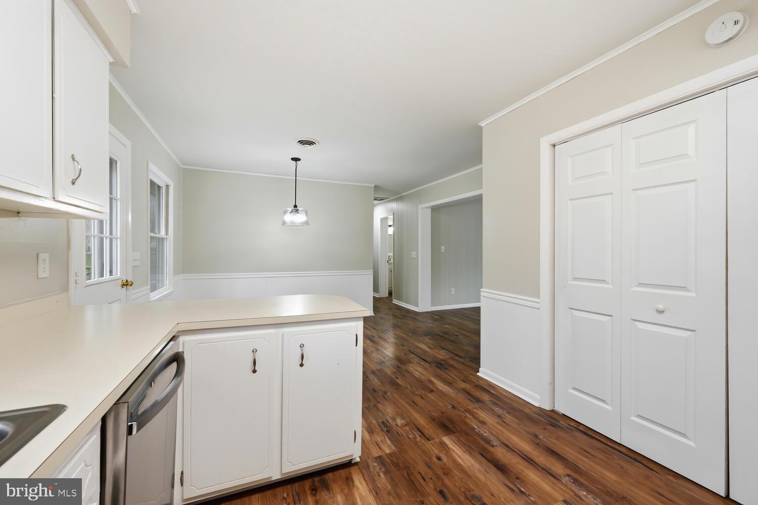 SOUTH BEECHWOOD - Residential