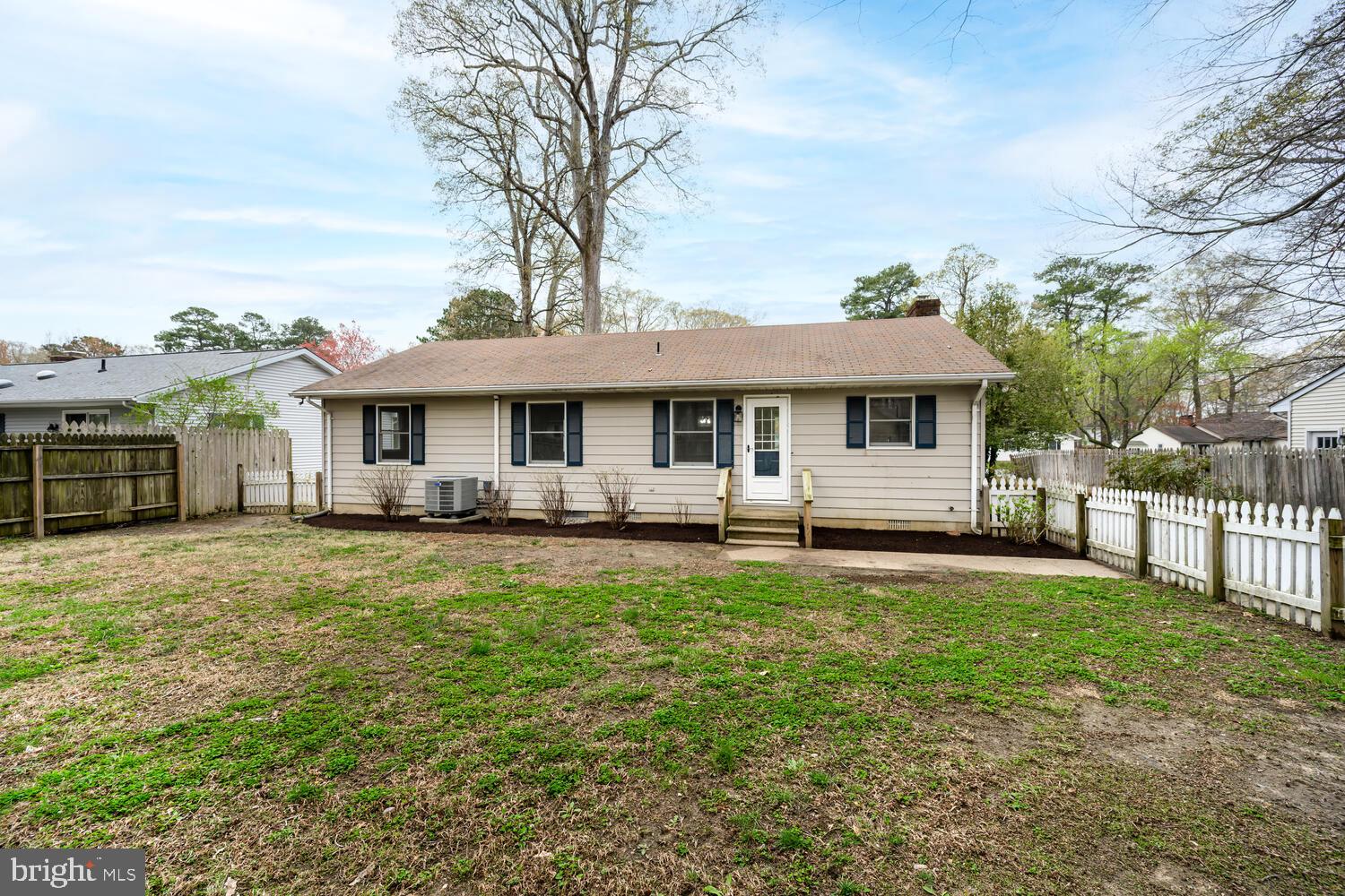 SOUTH BEECHWOOD - Residential