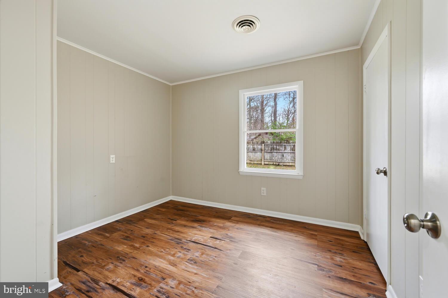 SOUTH BEECHWOOD - Residential