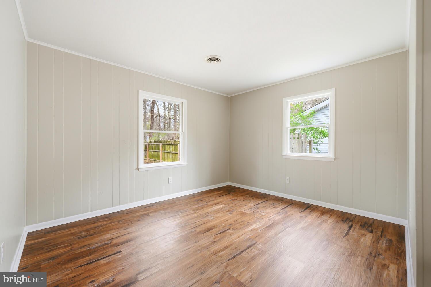 SOUTH BEECHWOOD - Residential