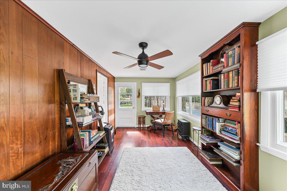 LANGFORD HILLS - Residential