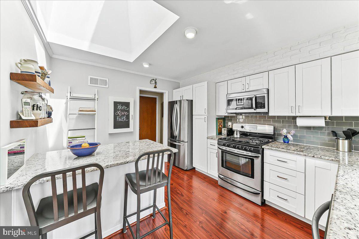 LANGFORD HILLS - Residential