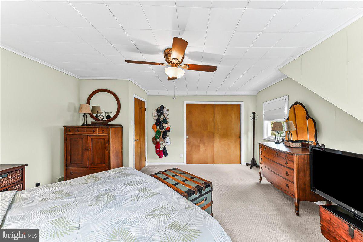 LANGFORD HILLS - Residential