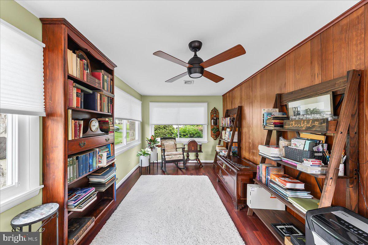 LANGFORD HILLS - Residential