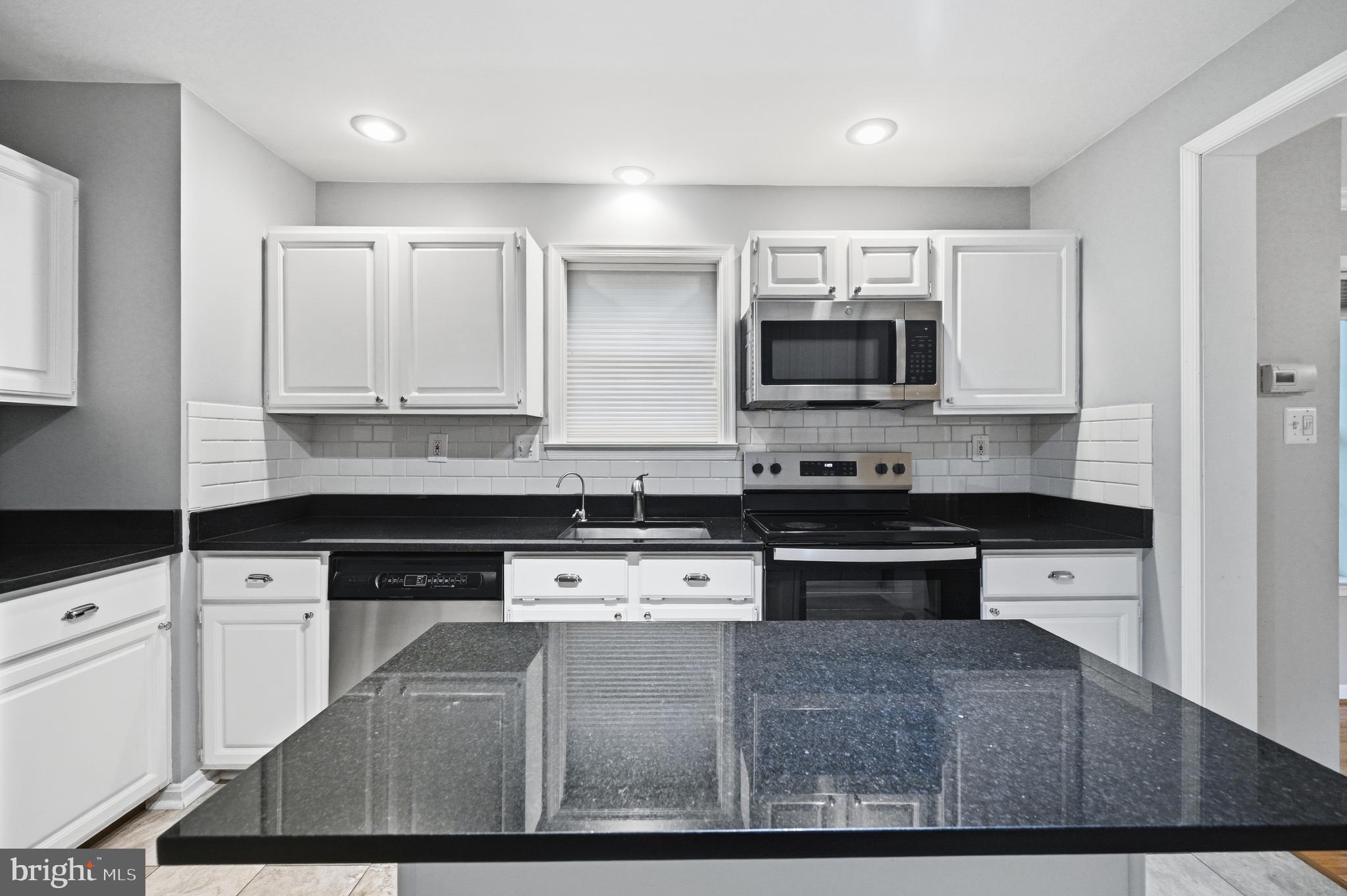 1649 BENNINGTON HOLLOW LANE