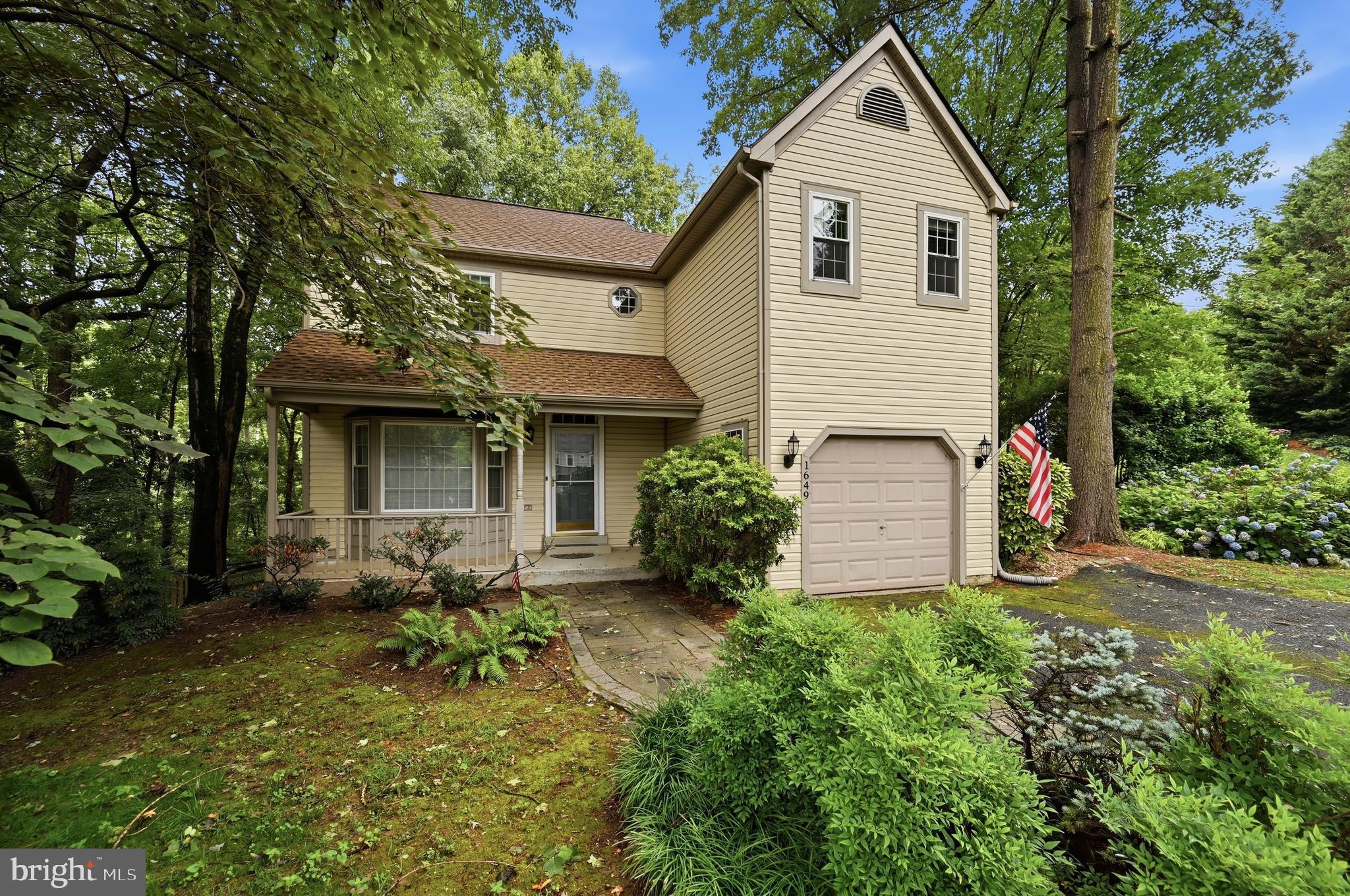 1649 BENNINGTON HOLLOW LANE