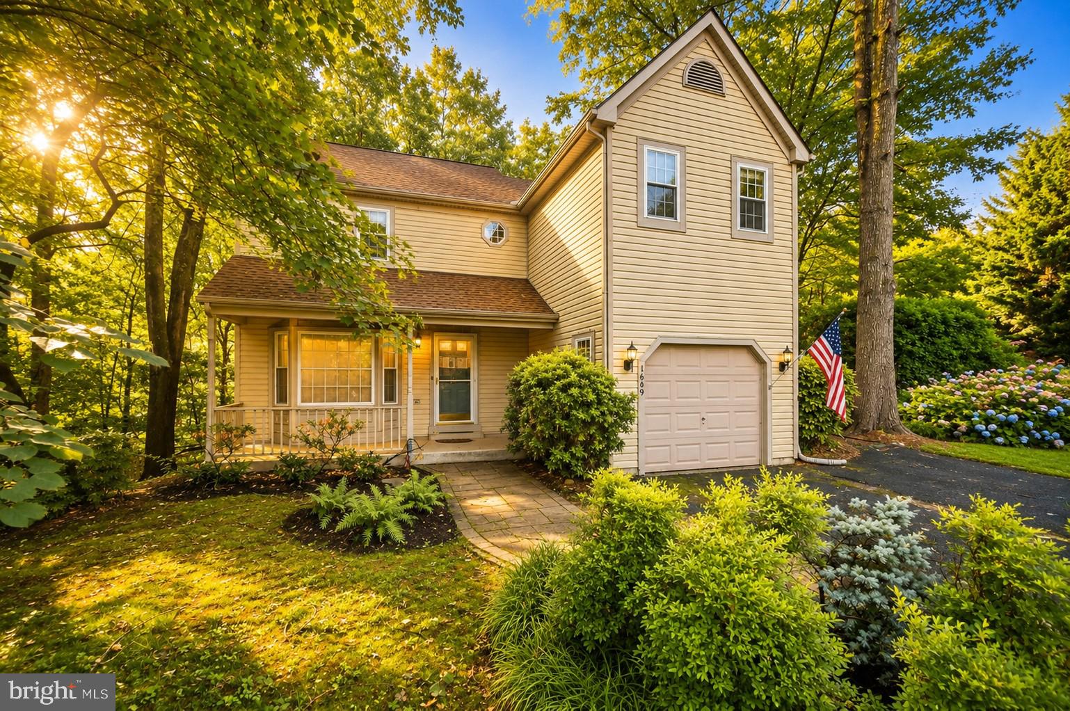 1649 BENNINGTON HOLLOW LANE
