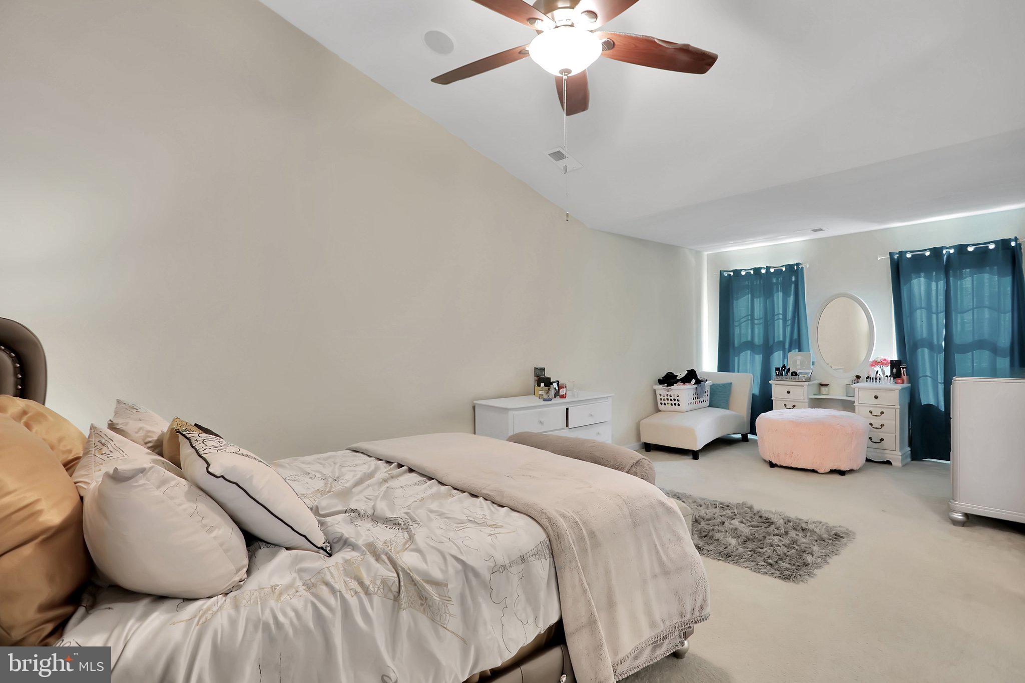 THE GALLERY - Residential