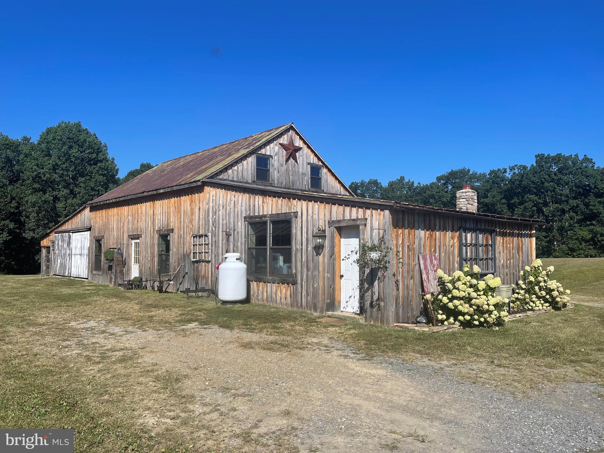 3325 HIGHLAND ROAD