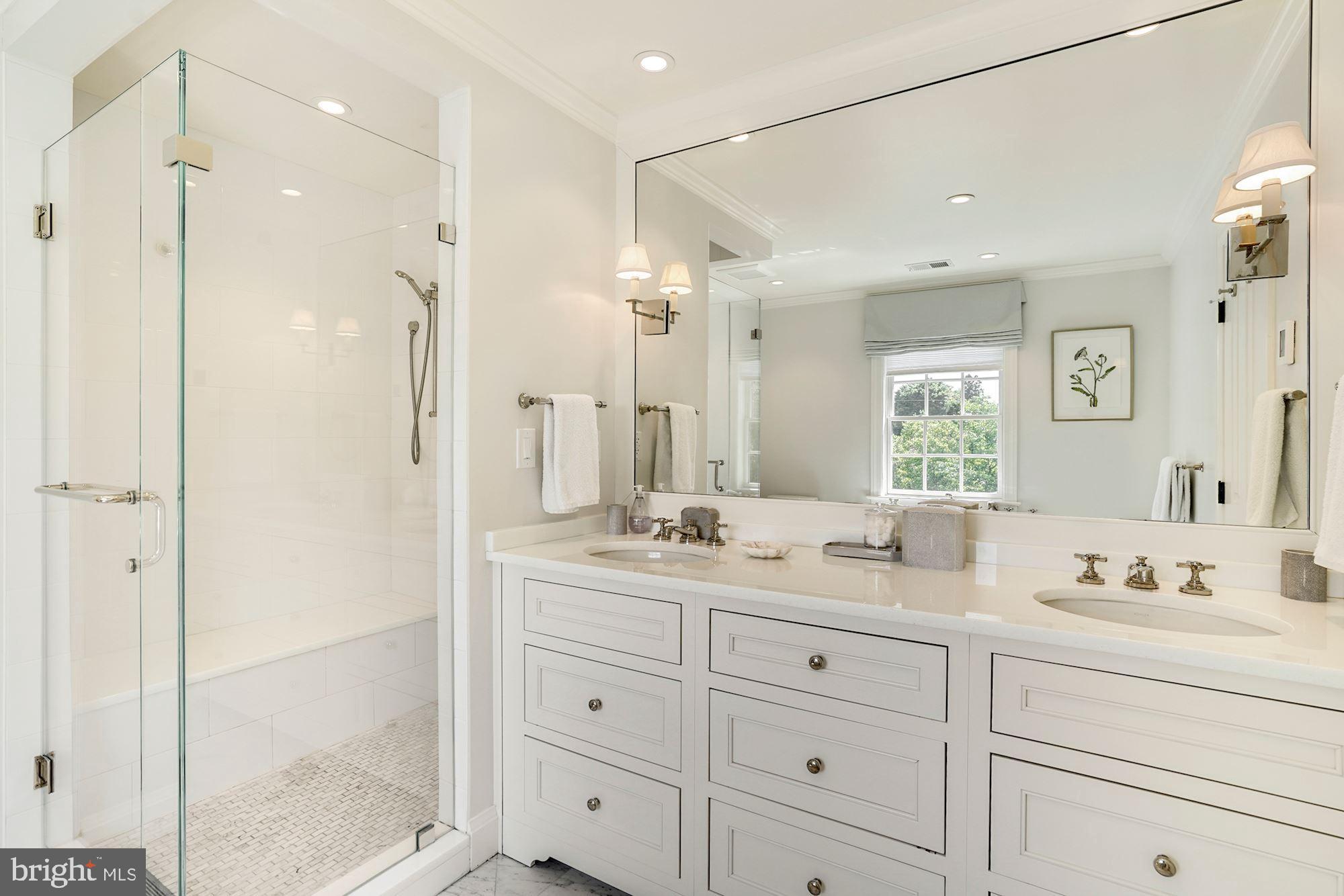 EVERMAY - Residential