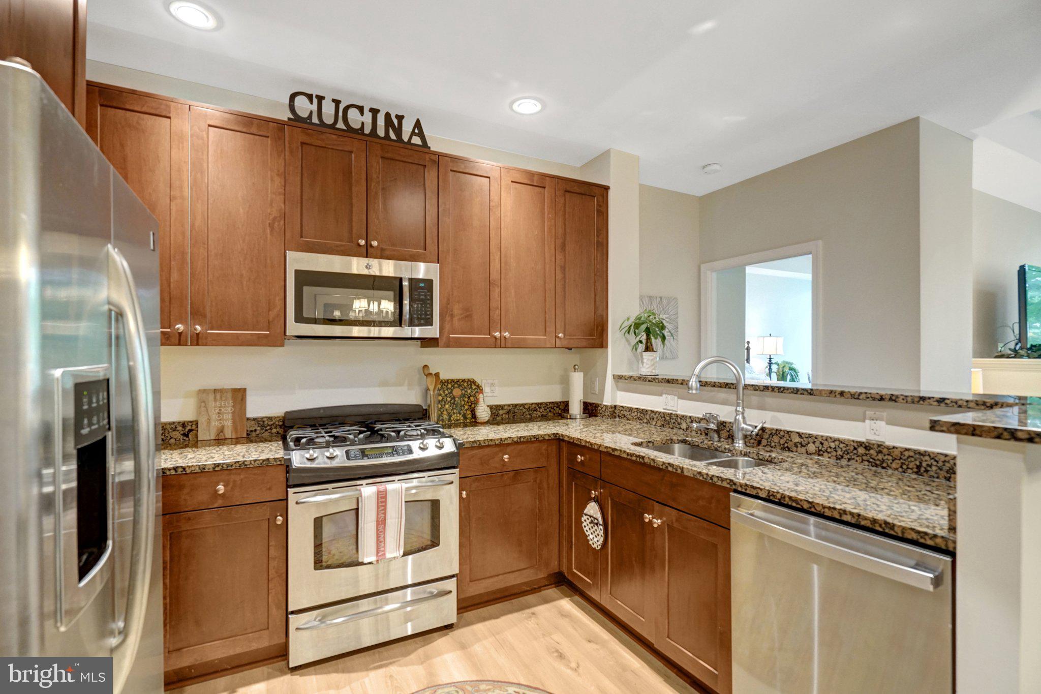 513 W BROAD STREET 205