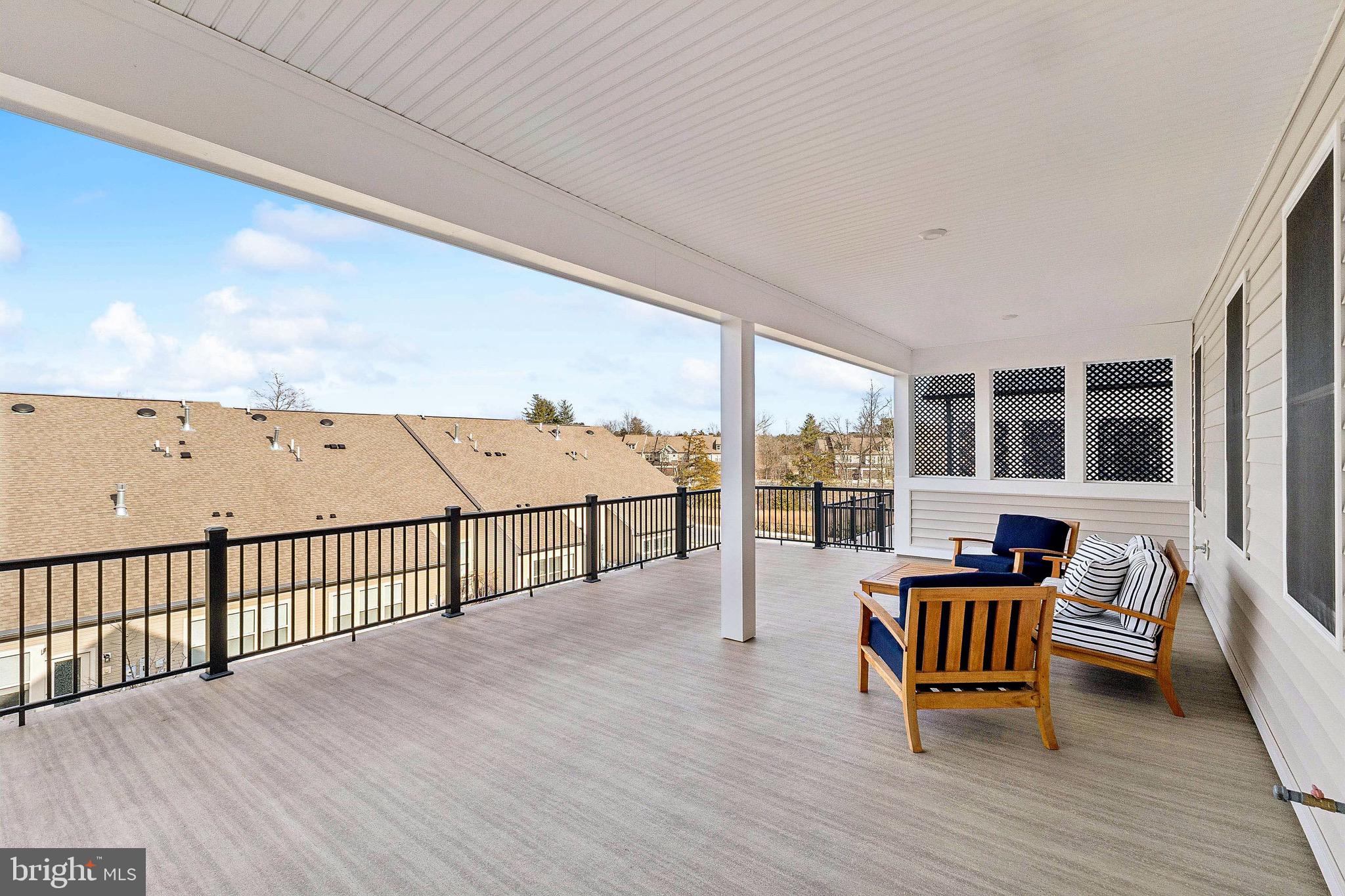 LEXINGTON 7 - Residential