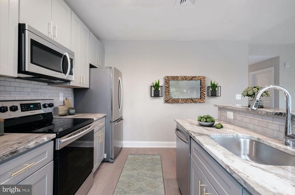 Photo of 60 N 23rd Street #2313, PHILADELPHIA, PA 19103 (MLS # PAPH2562994)