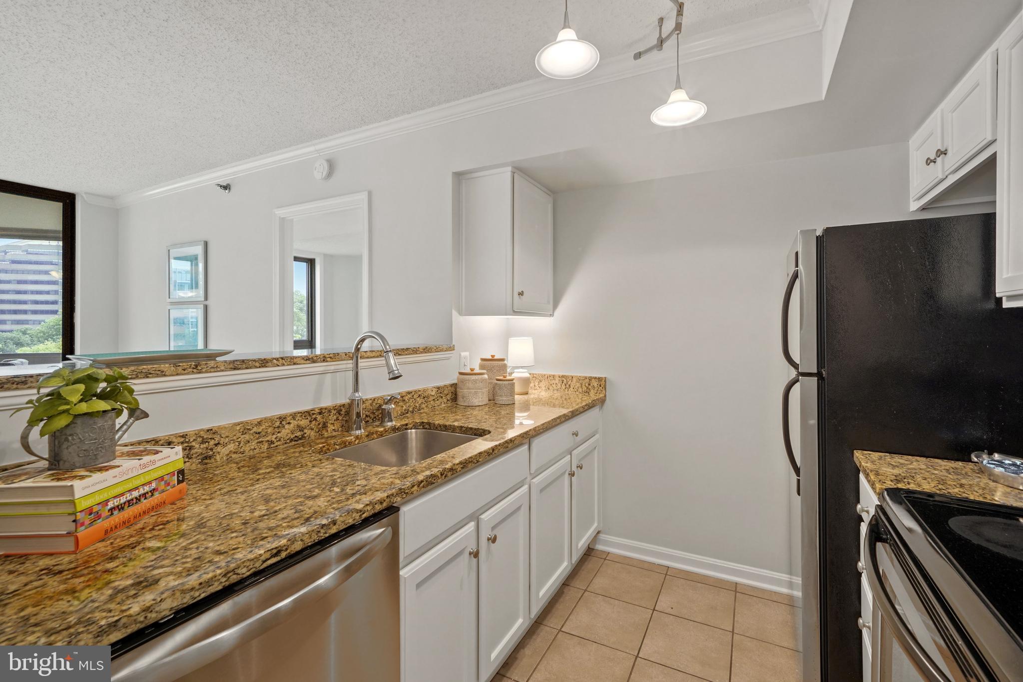 WESTVIEW AT BALLSTON METRO - Residential