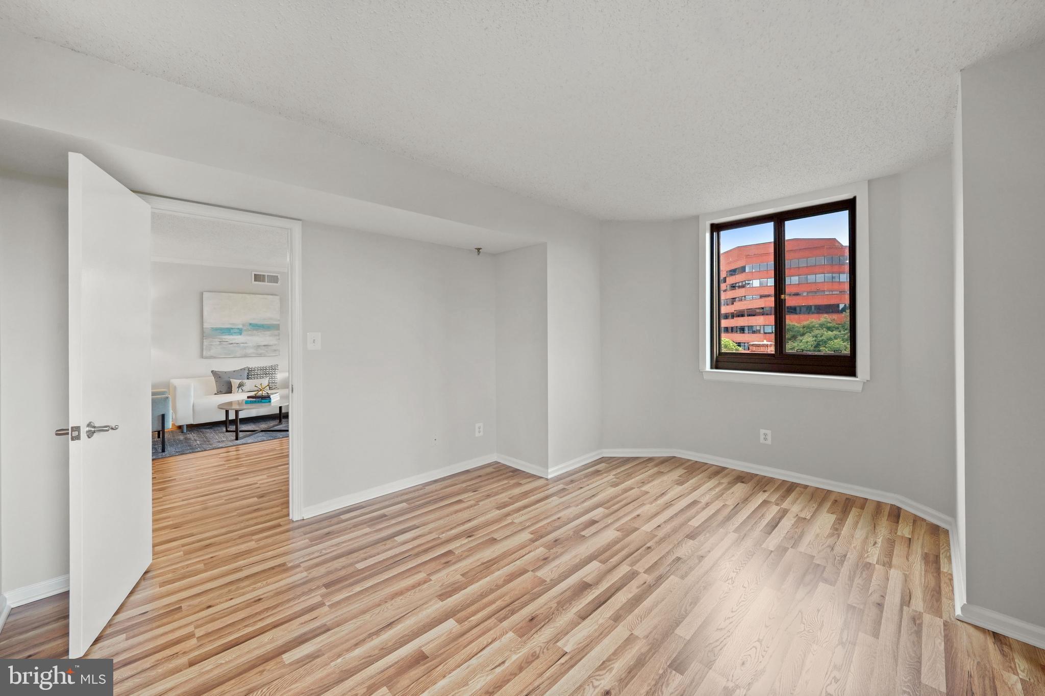 WESTVIEW AT BALLSTON METRO - Residential