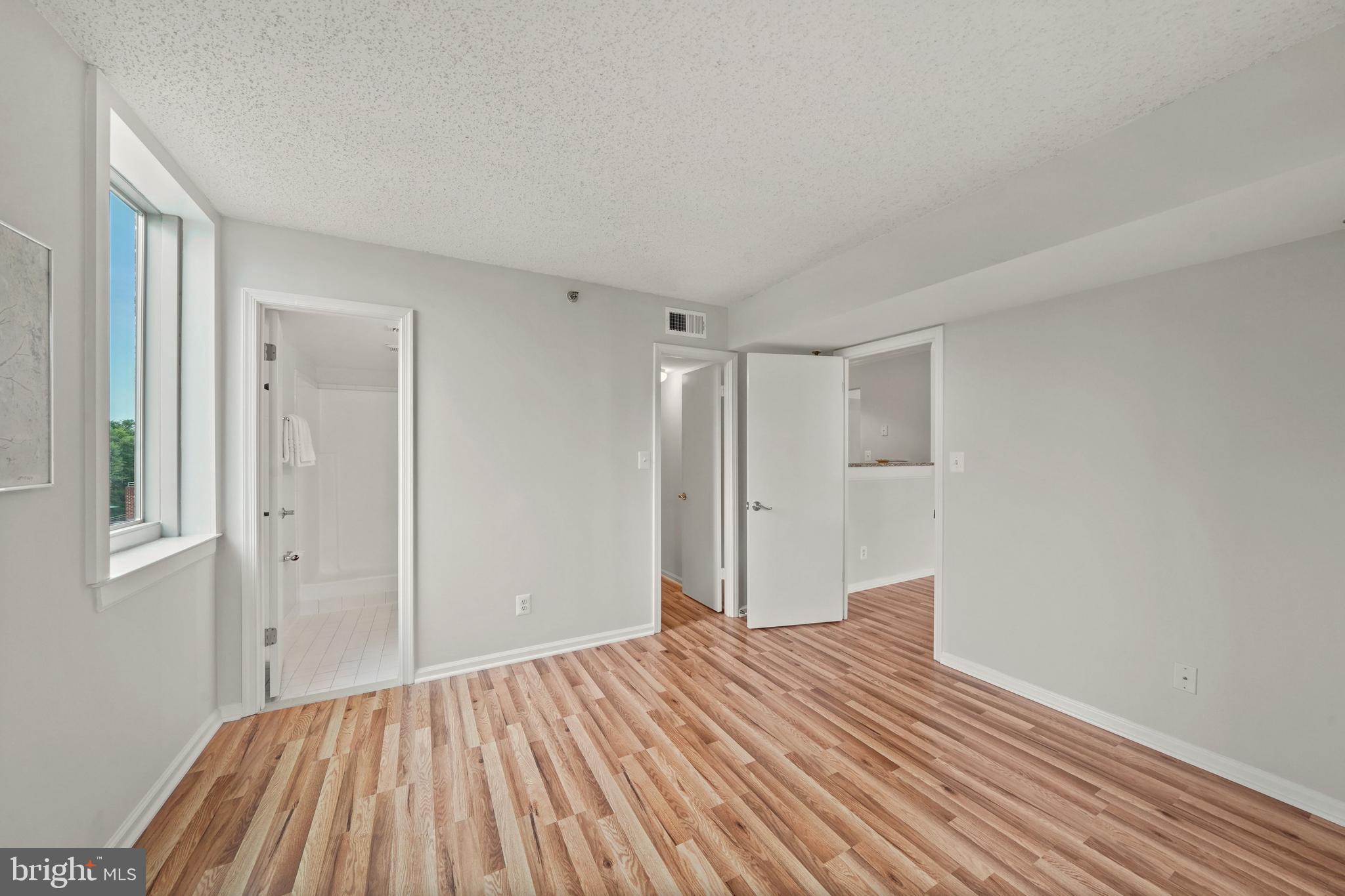 WESTVIEW AT BALLSTON METRO - Residential