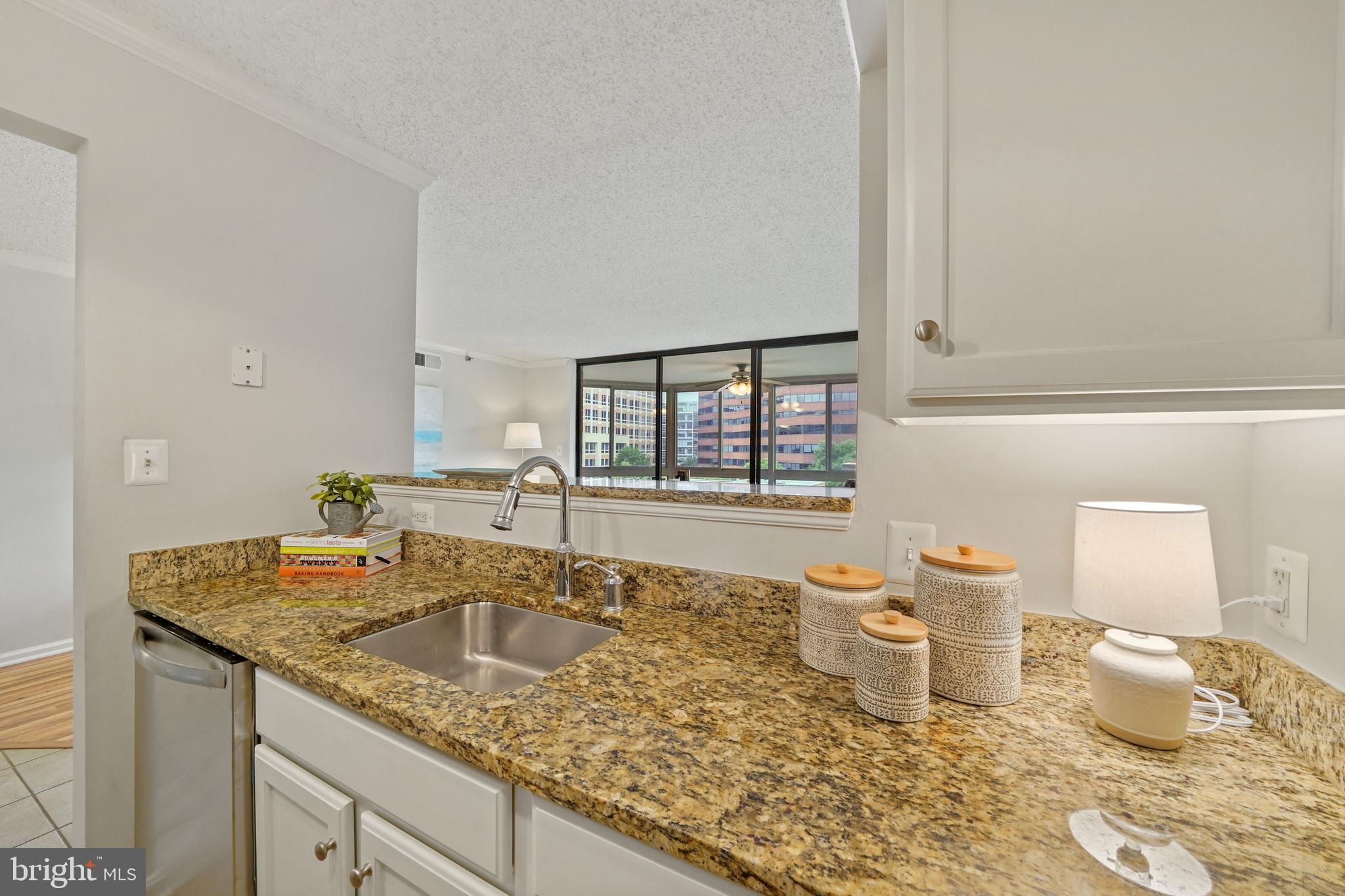 WESTVIEW AT BALLSTON METRO - Residential