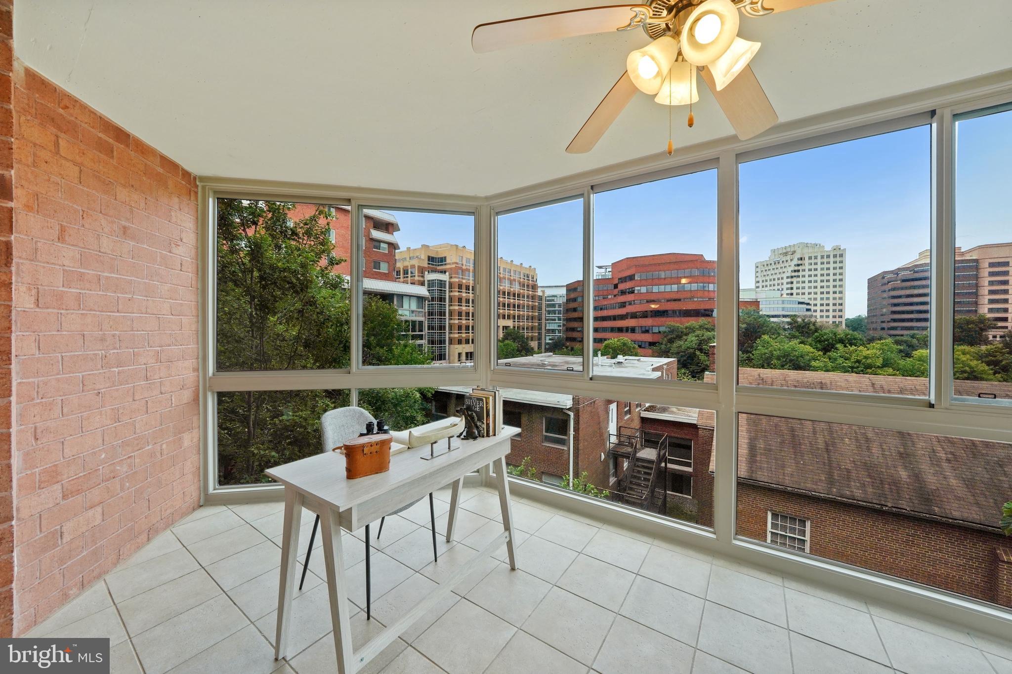 WESTVIEW AT BALLSTON METRO - Residential