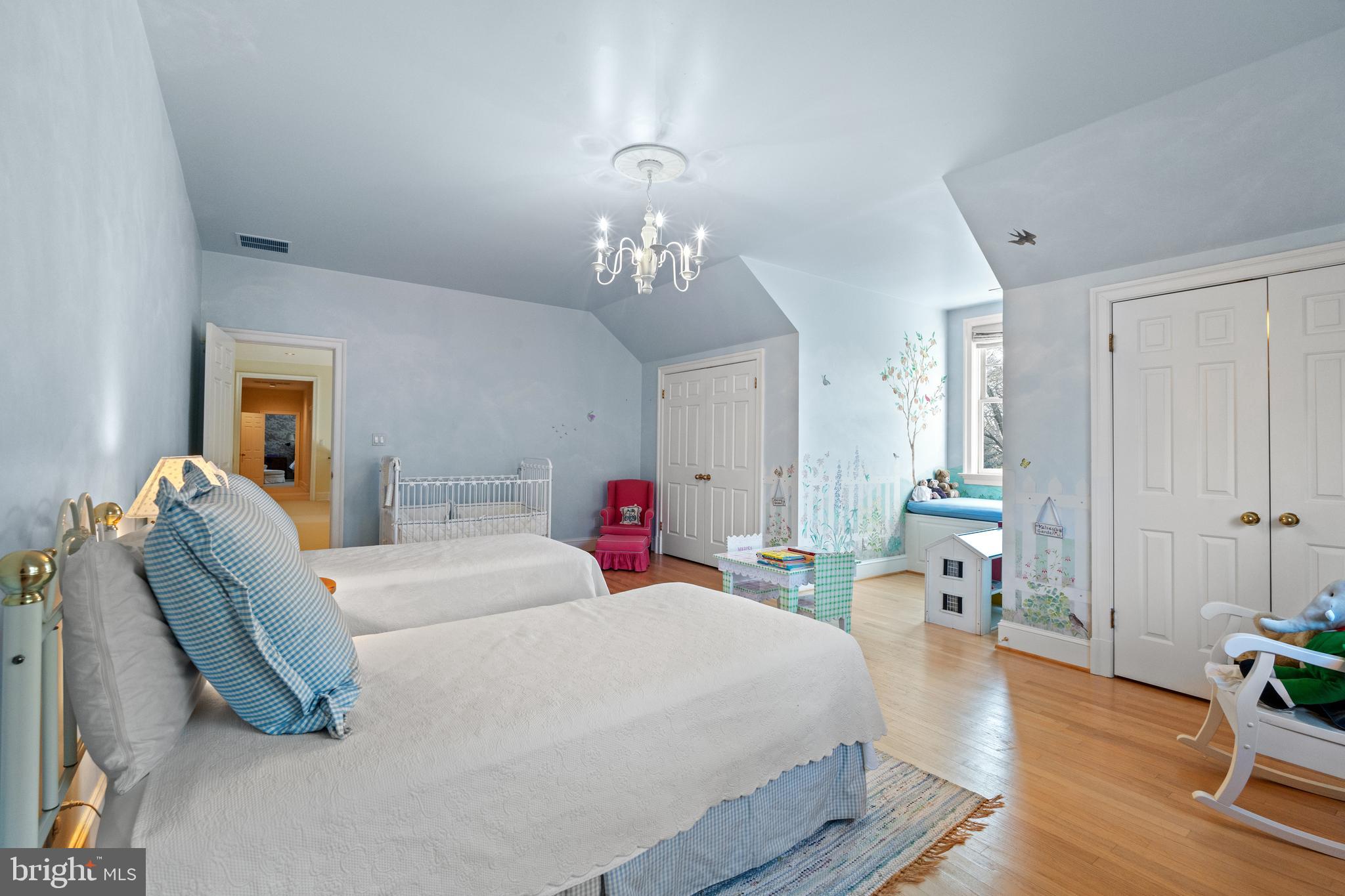 LANGLEY FARMS - Residential