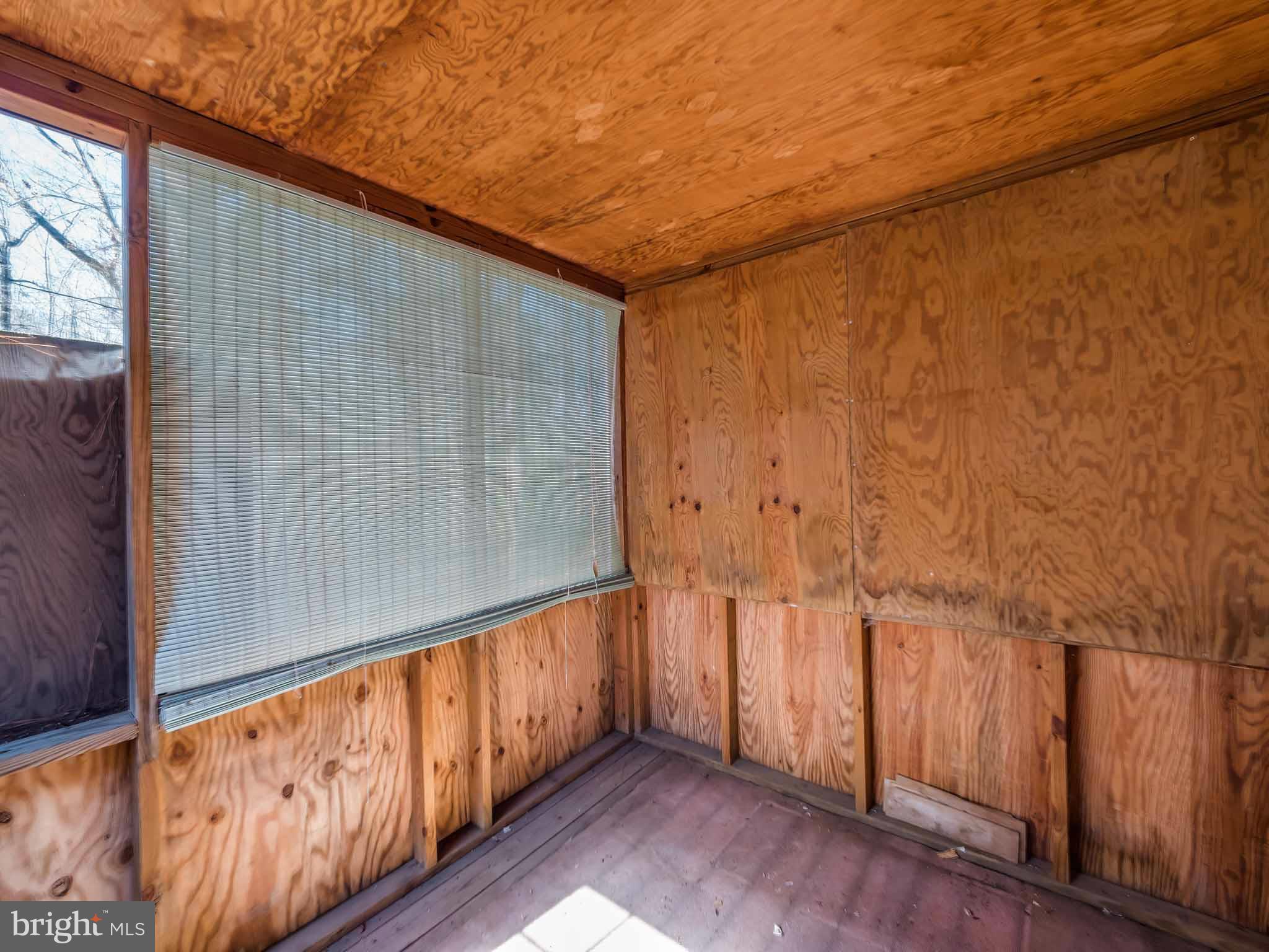 WALLVILLE - Residential