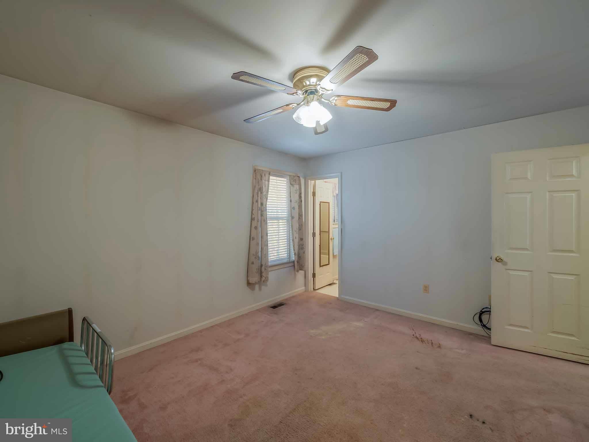 WALLVILLE - Residential