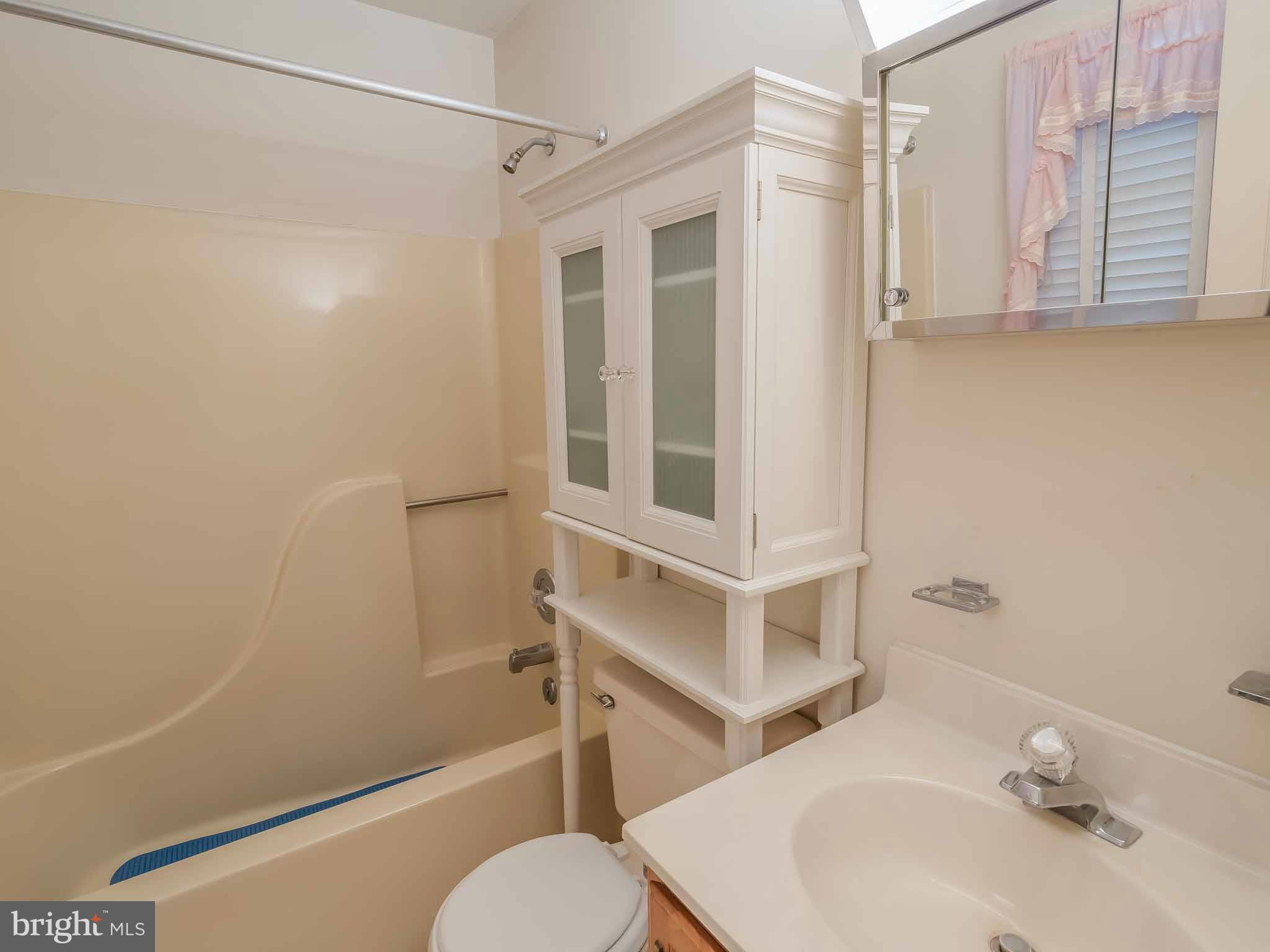 WALLVILLE - Residential