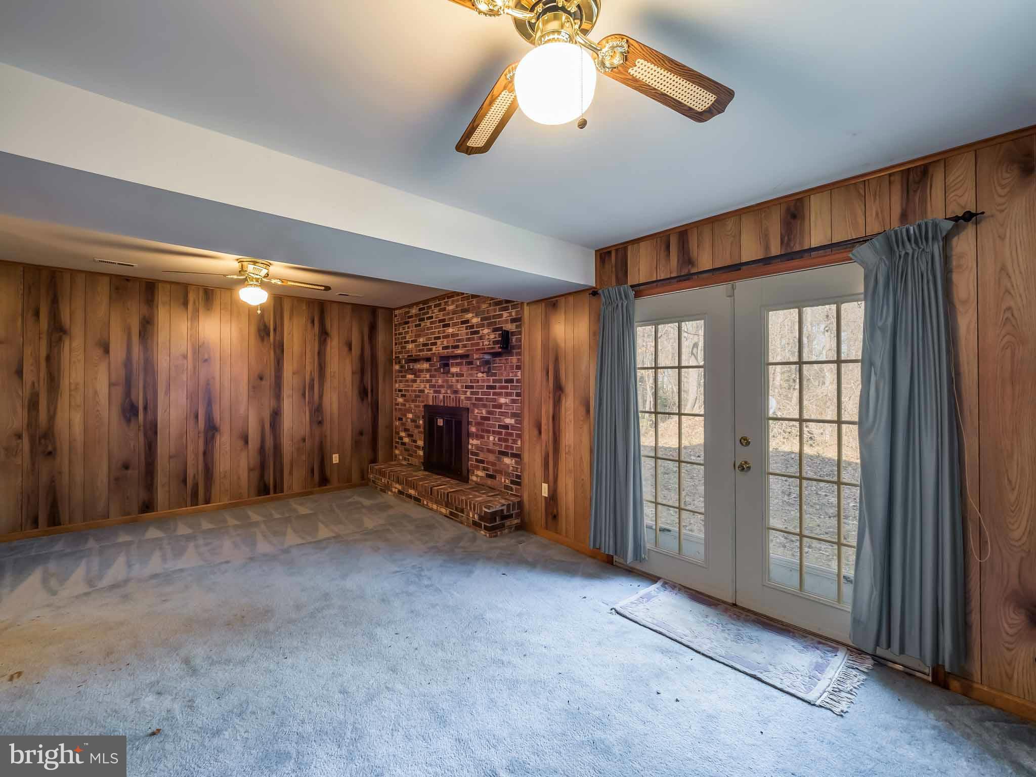 WALLVILLE - Residential