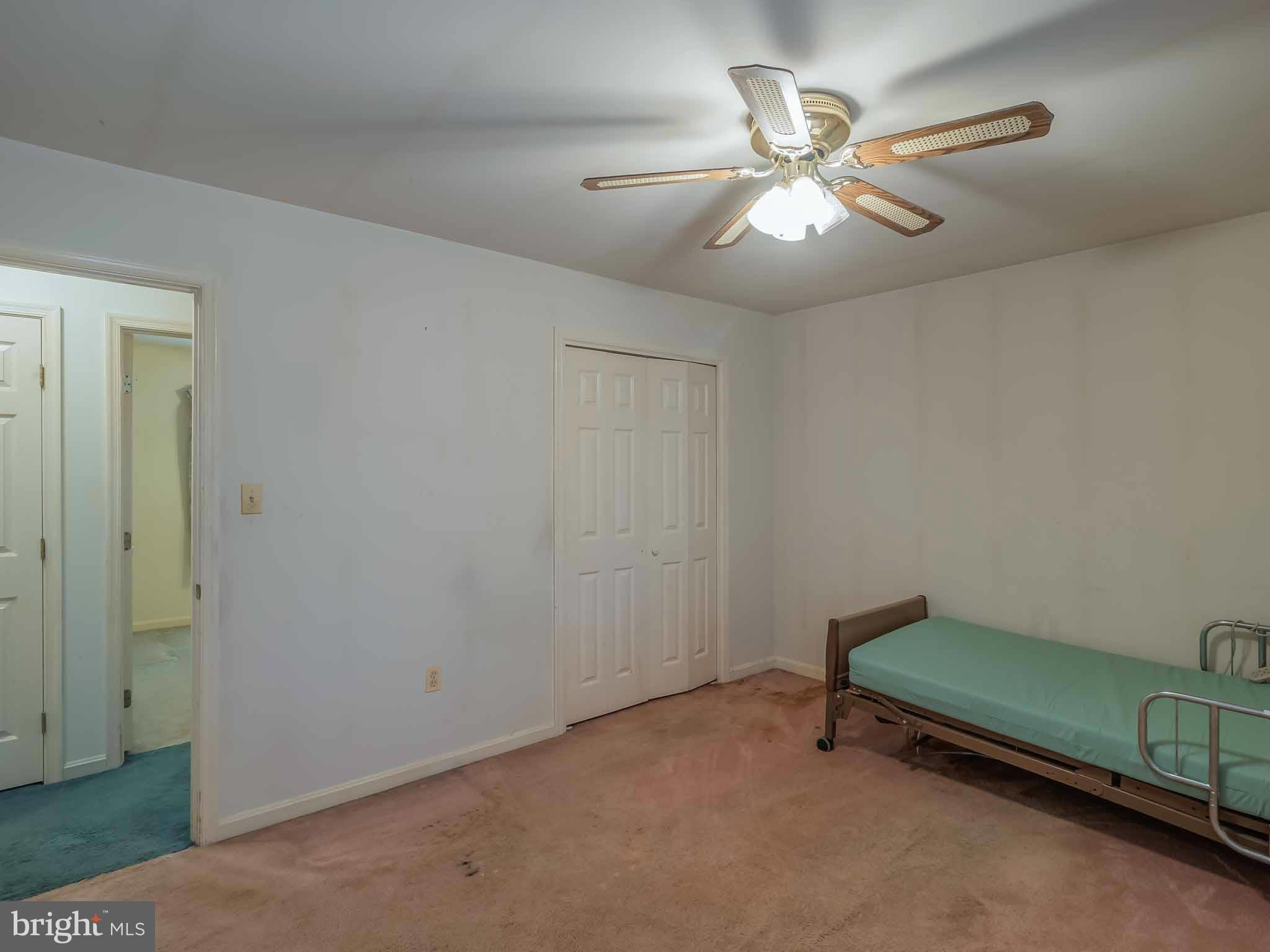 WALLVILLE - Residential