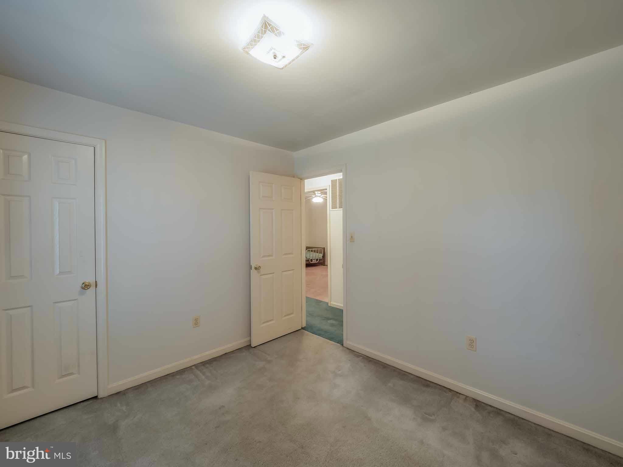 WALLVILLE - Residential