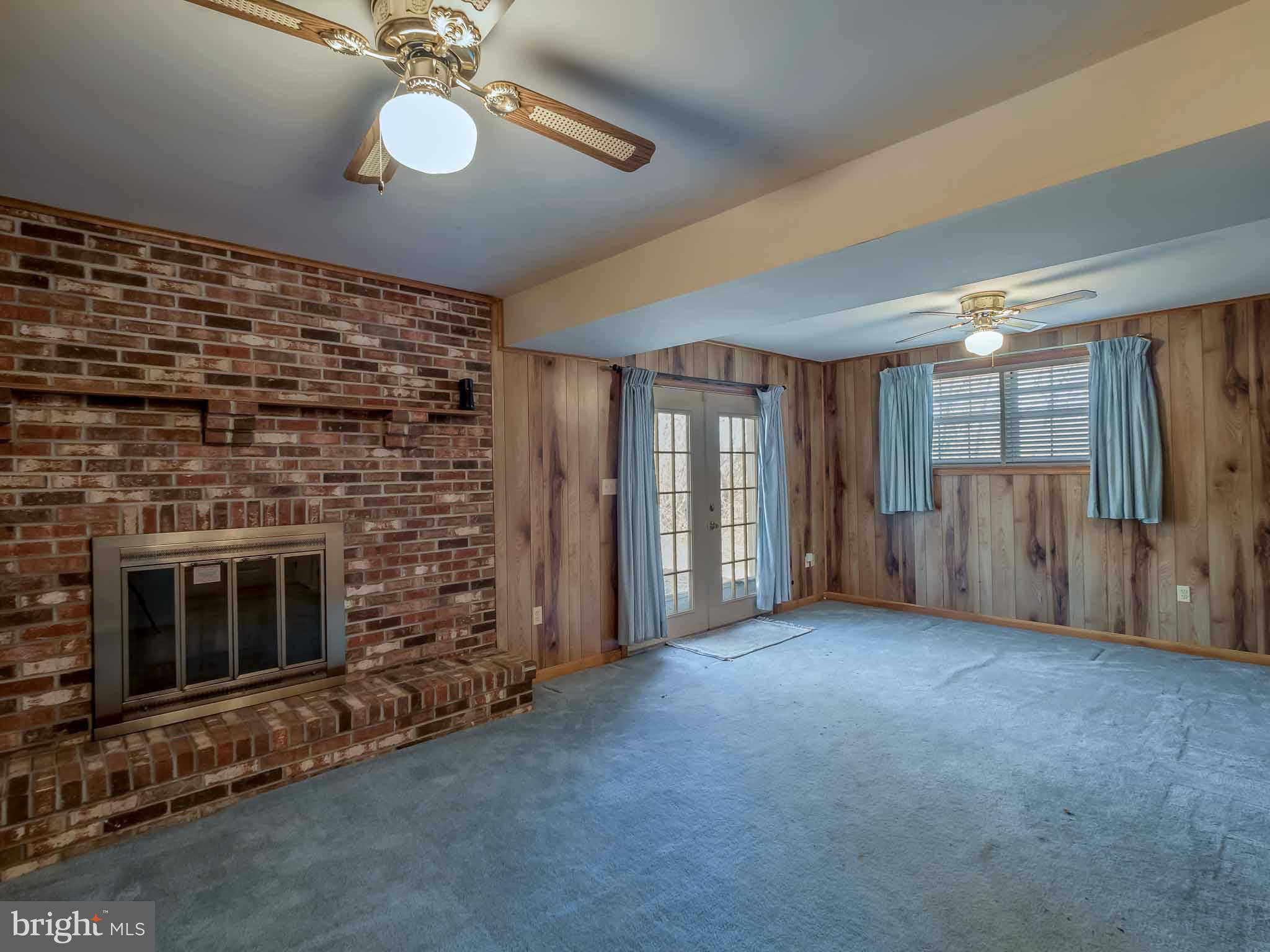 WALLVILLE - Residential