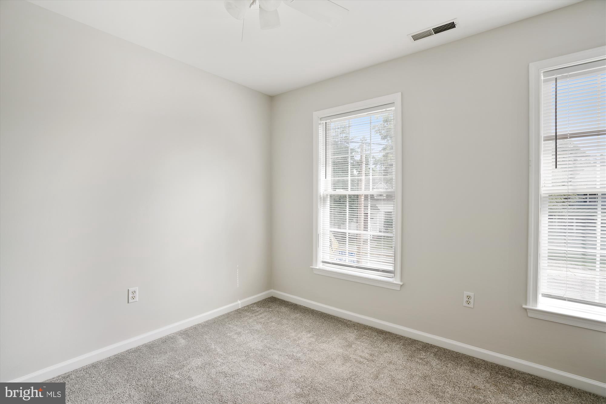 CENTREVILLE - Residential