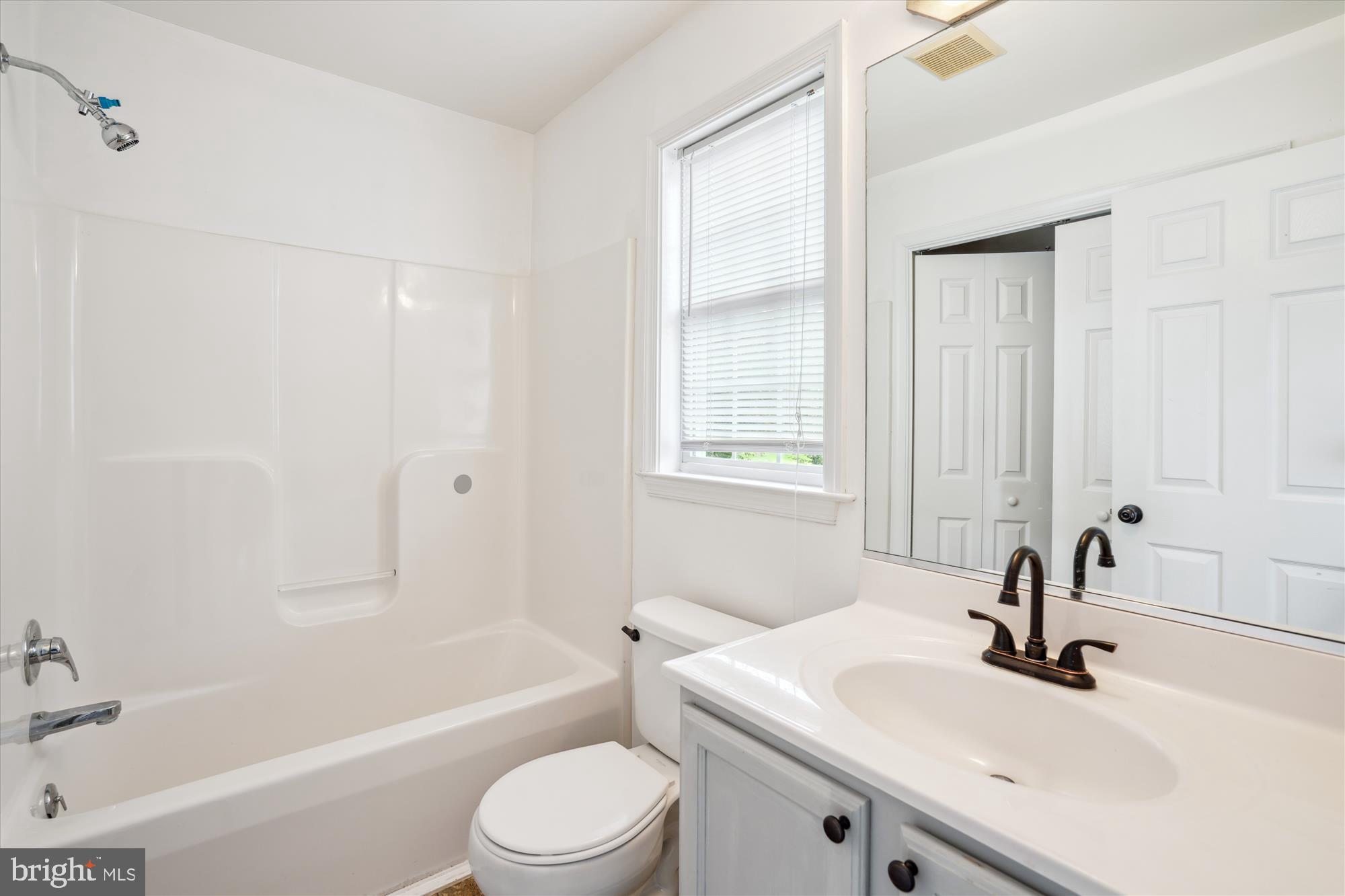 CENTREVILLE - Residential